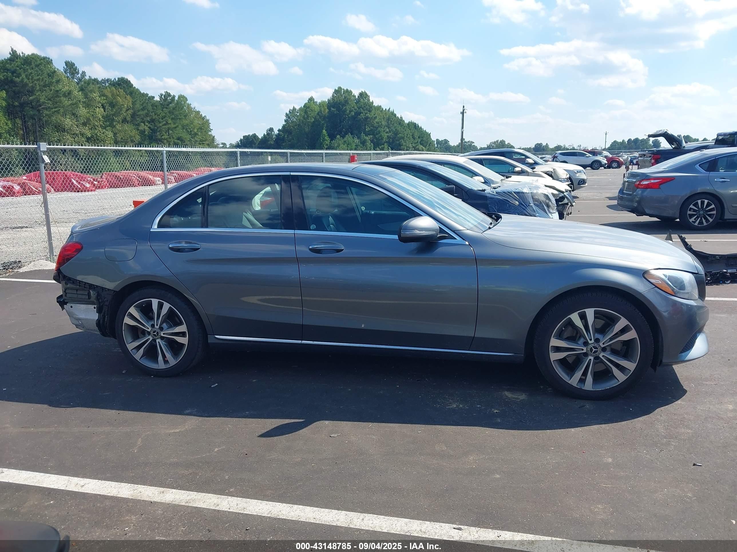 2018 Mercedes-benz C 300 4matic Silver vin: 55SWF4KB8JU280931