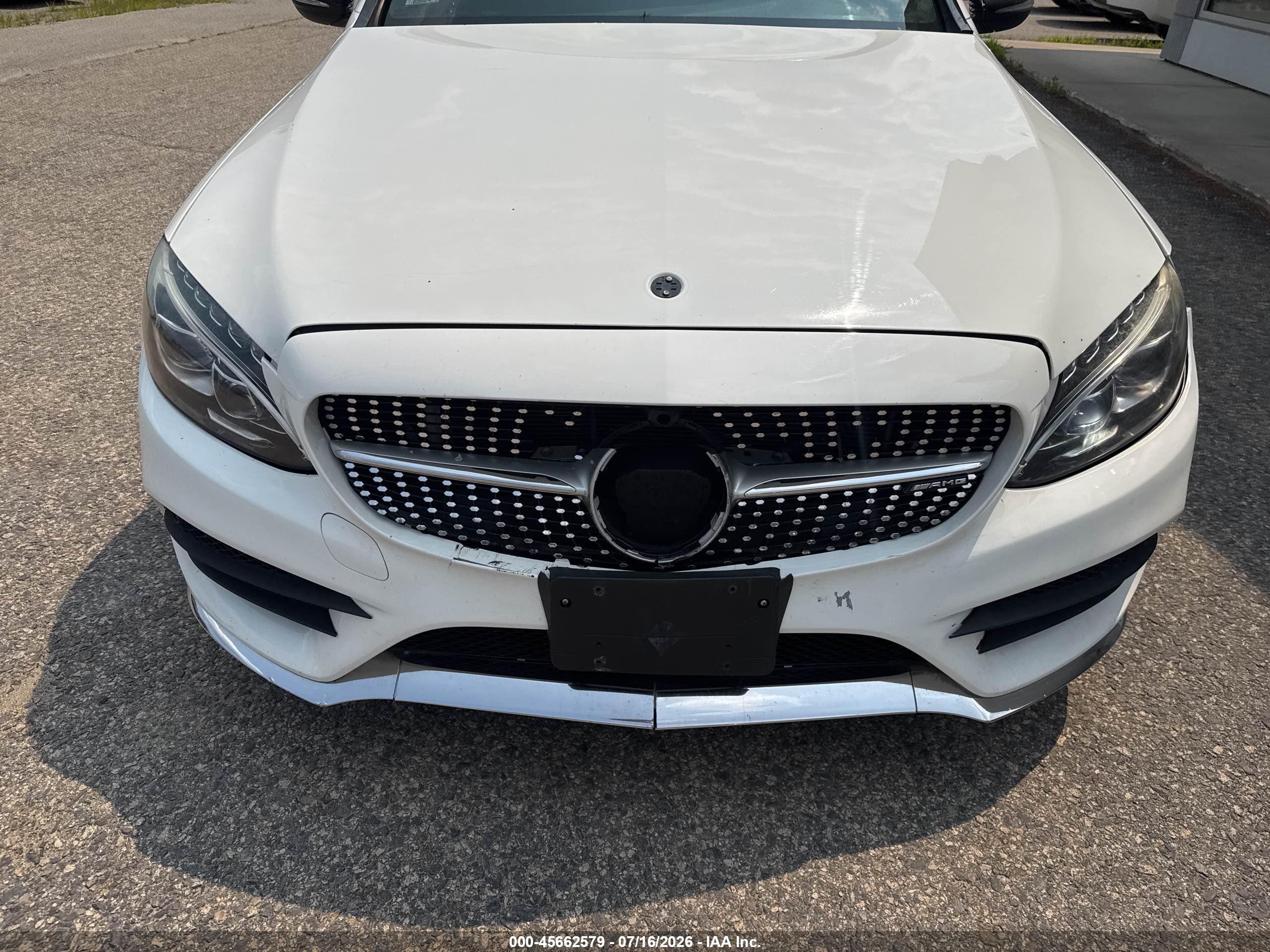 2015 Mercedes-benz C 300 Sport 4matic White vin: 55SWF4KB9FU000313