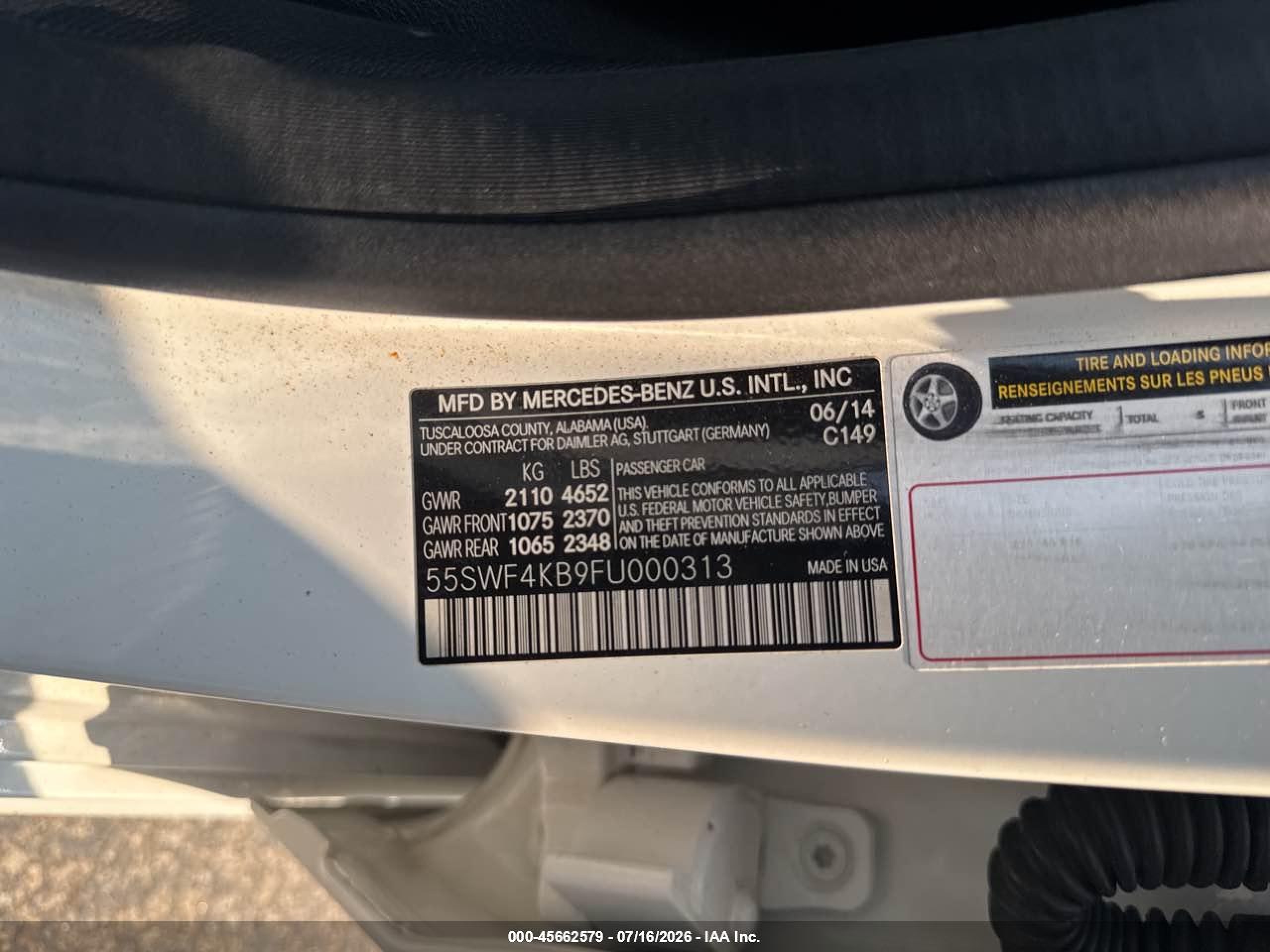 2015 Mercedes-benz C 300 Sport 4matic White vin: 55SWF4KB9FU000313