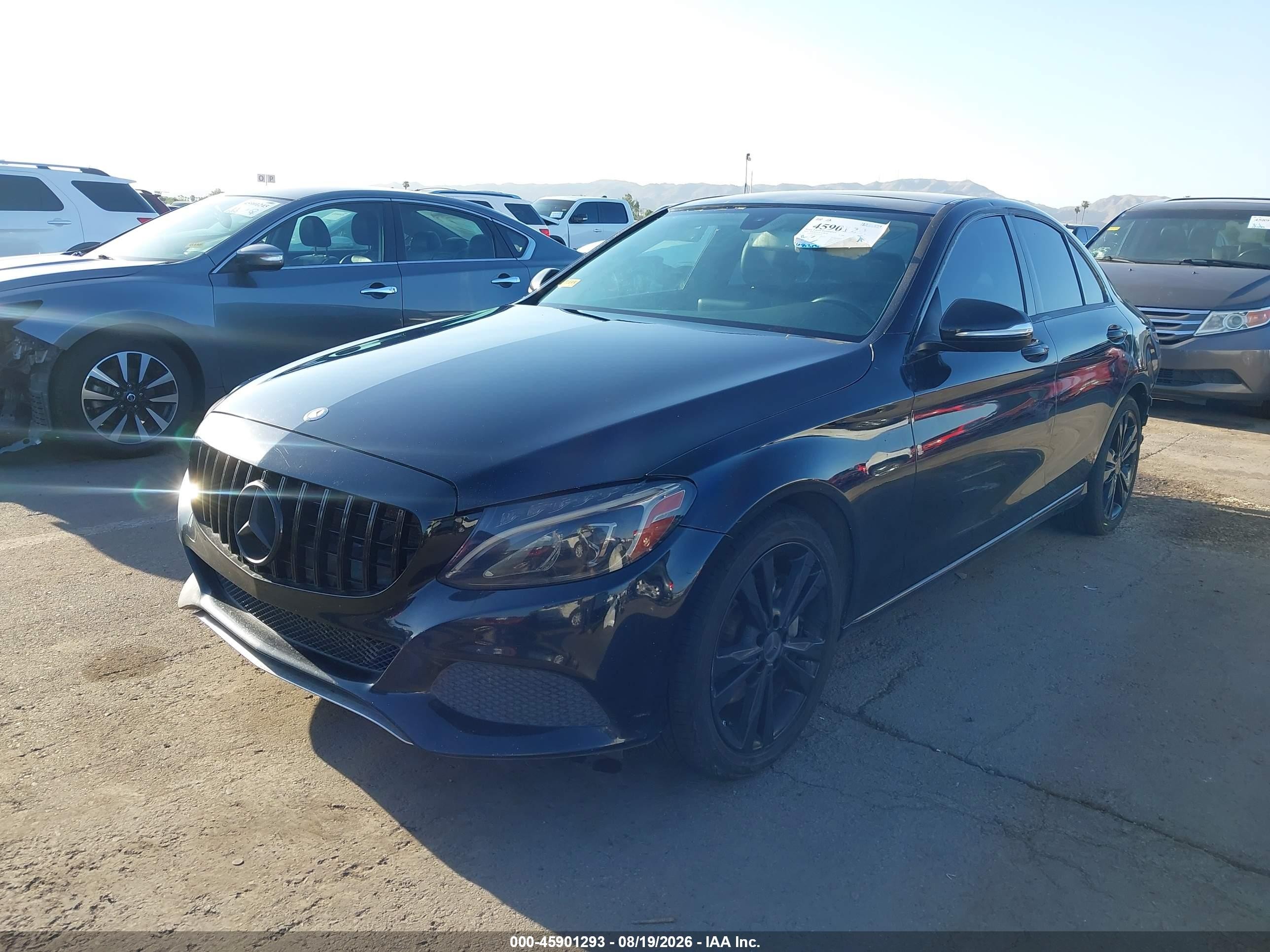2015 Mercedes-benz C 300 4matic Черный vin: 55SWF4KB9FU012025