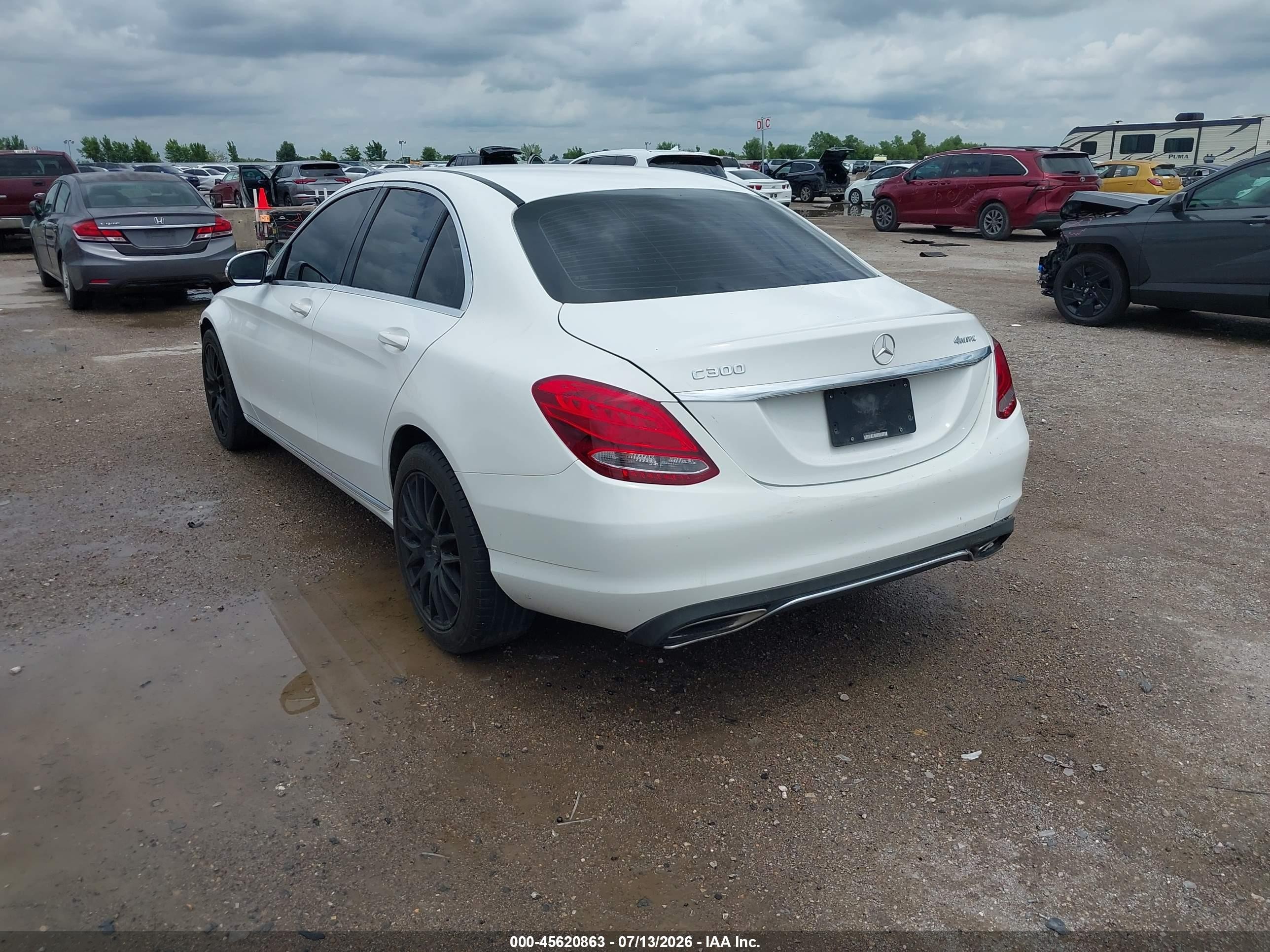 2015 Mercedes-benz C 300 4matic White vin: 55SWF4KB9FU016608