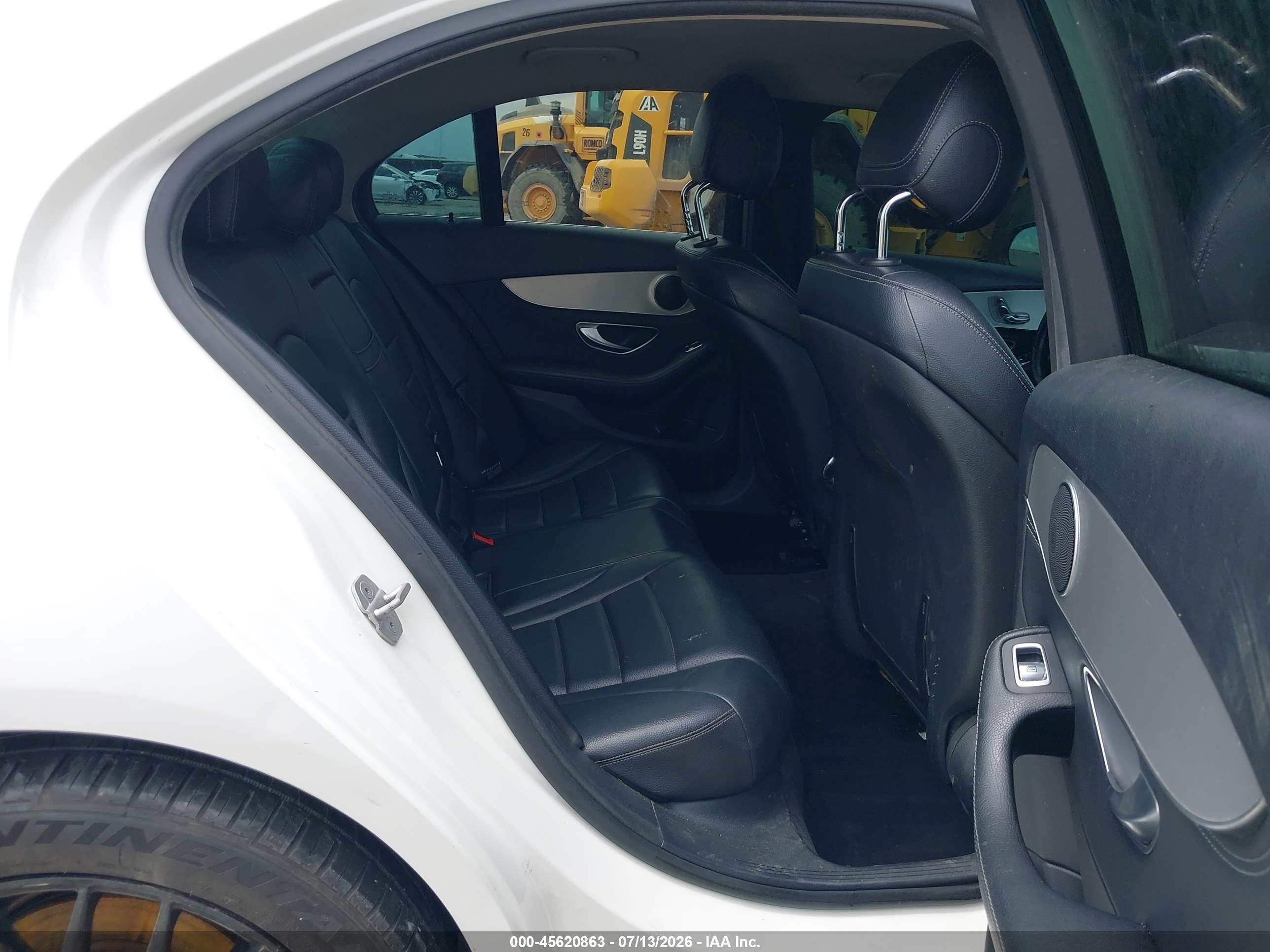 2015 Mercedes-benz C 300 4matic White vin: 55SWF4KB9FU016608