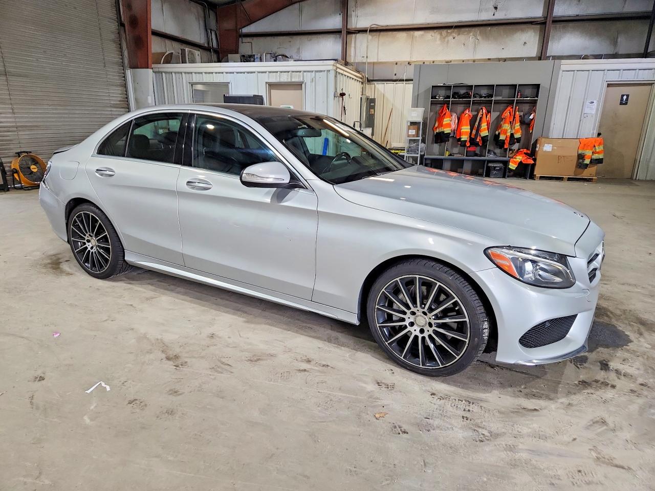 2015 Mercedes-benz C 300 4matic Silver vin: 55SWF4KB9FU020108