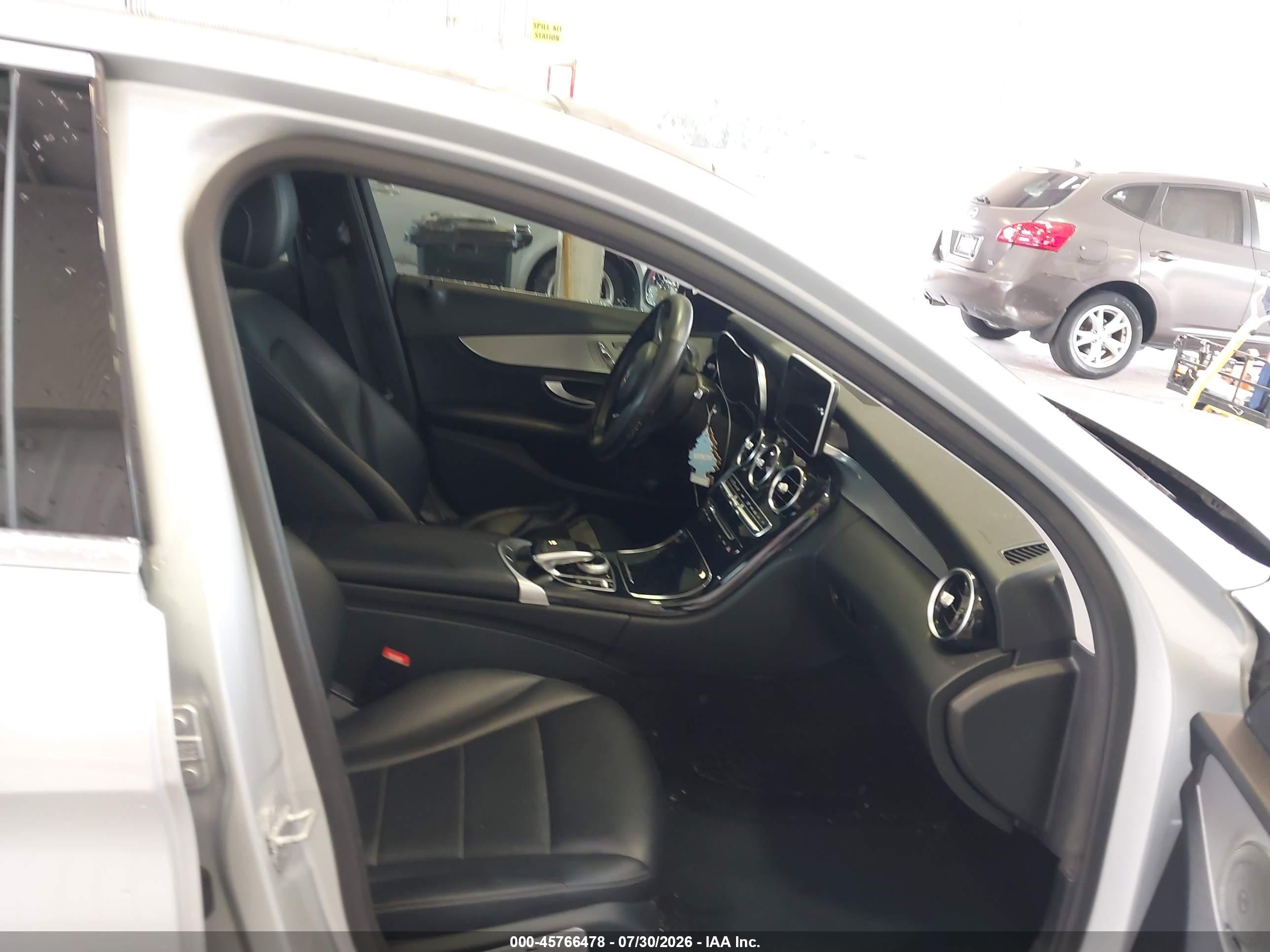 2015 Mercedes-benz C 300 4matic Silver vin: 55SWF4KB9FU022148