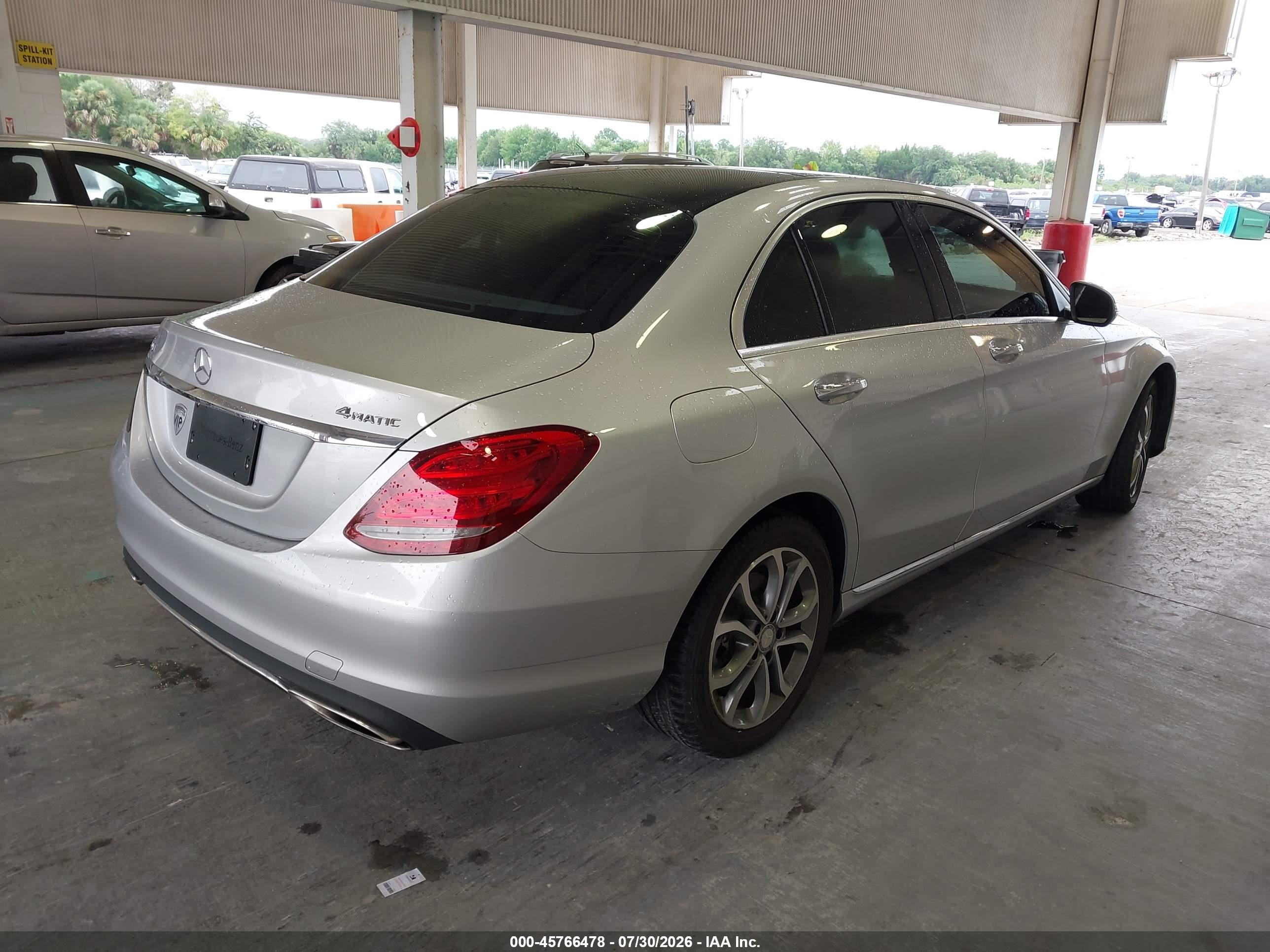 2015 Mercedes-benz C 300 4matic Silver vin: 55SWF4KB9FU022148