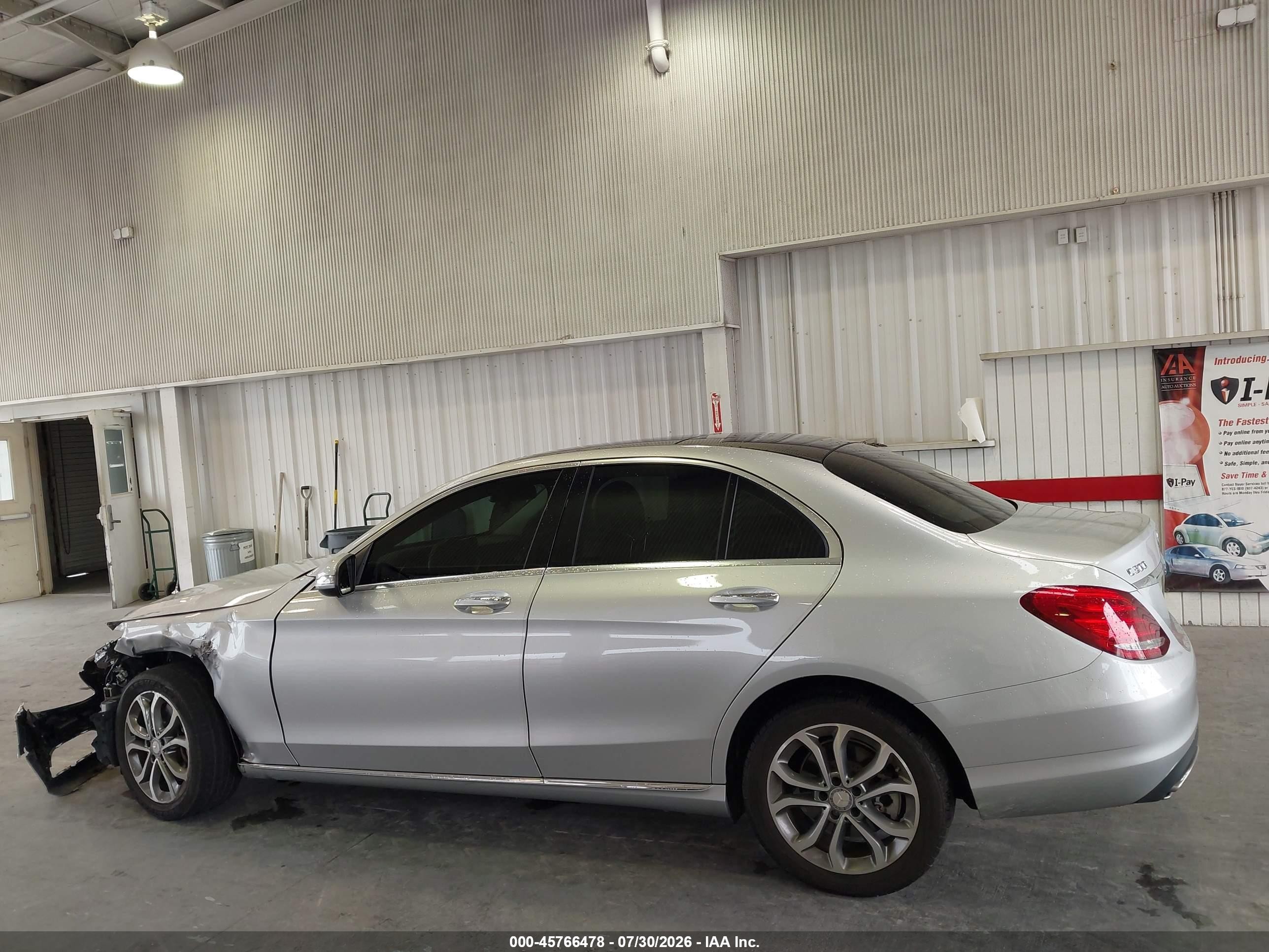 2015 Mercedes-benz C 300 4matic Silver vin: 55SWF4KB9FU022148