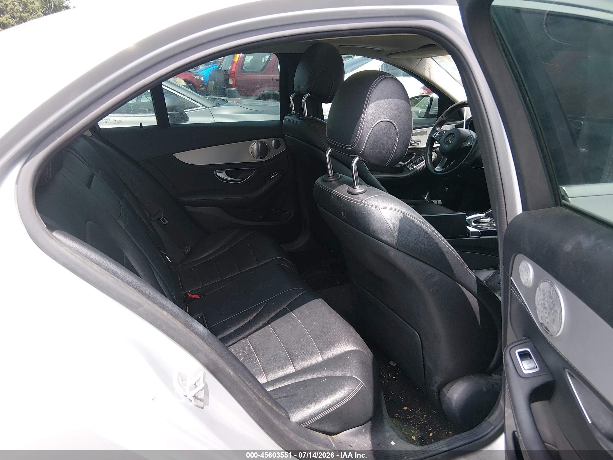 2015 Mercedes-benz C 300 4matic Silver vin: 55SWF4KB9FU026183