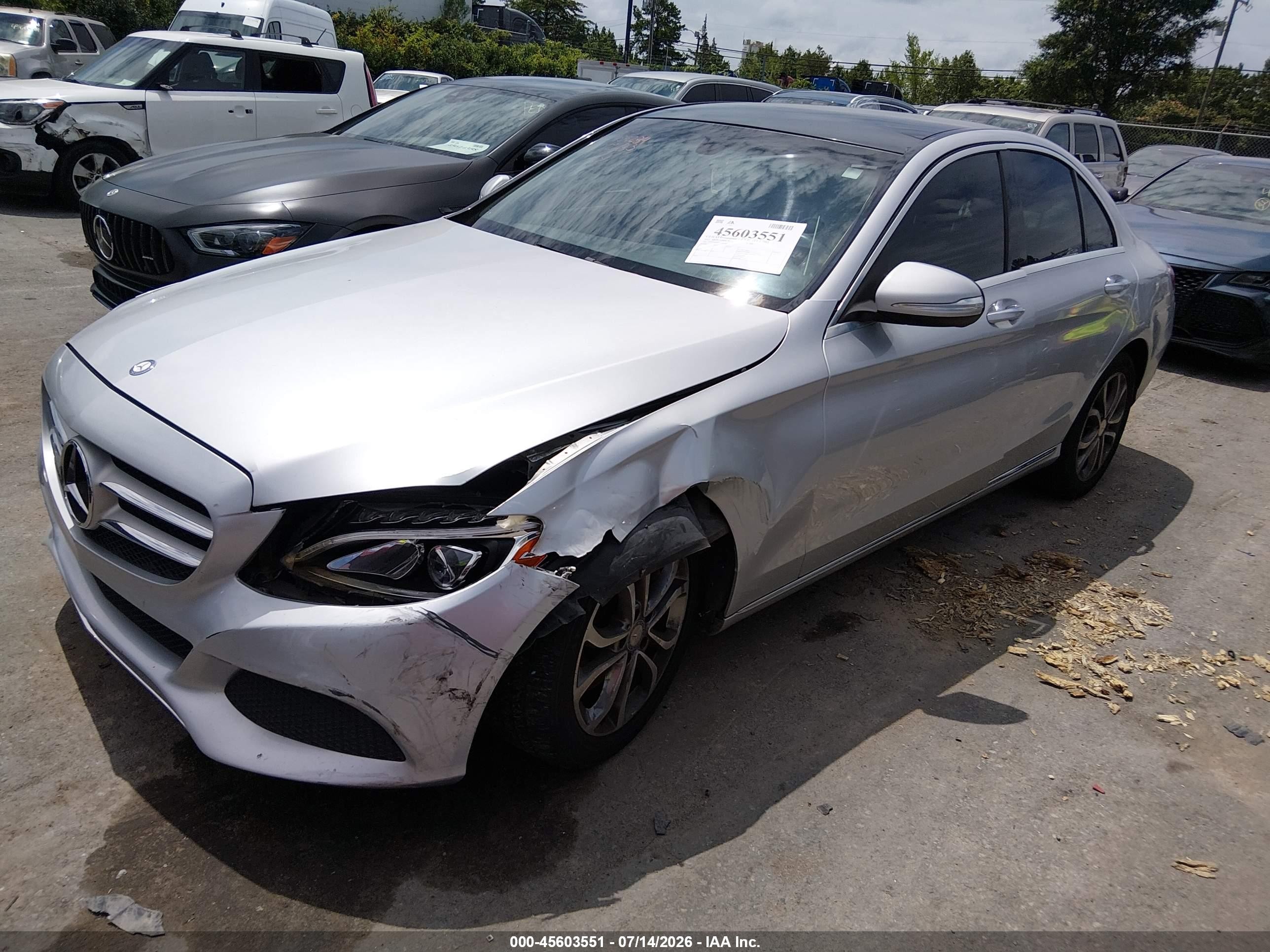2015 Mercedes-benz C 300 4matic Silver vin: 55SWF4KB9FU026183