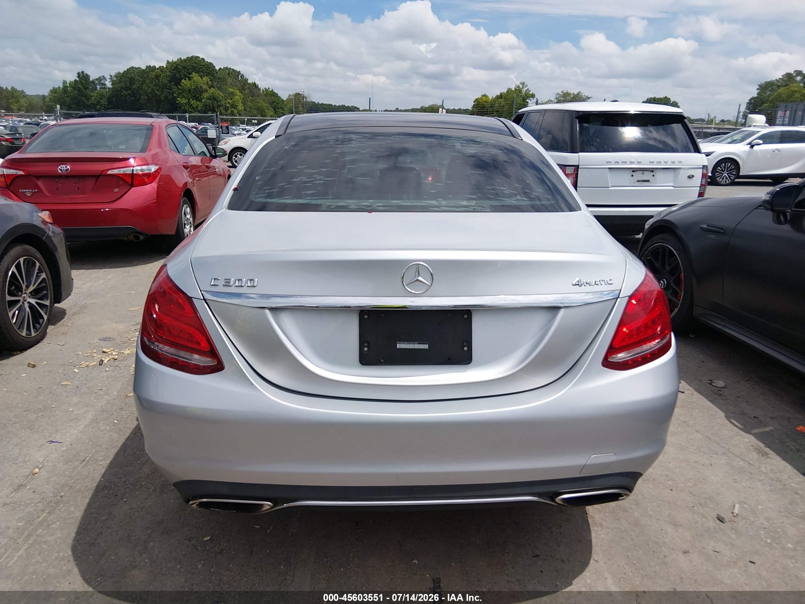 2015 Mercedes-benz C 300 4matic Silver vin: 55SWF4KB9FU026183