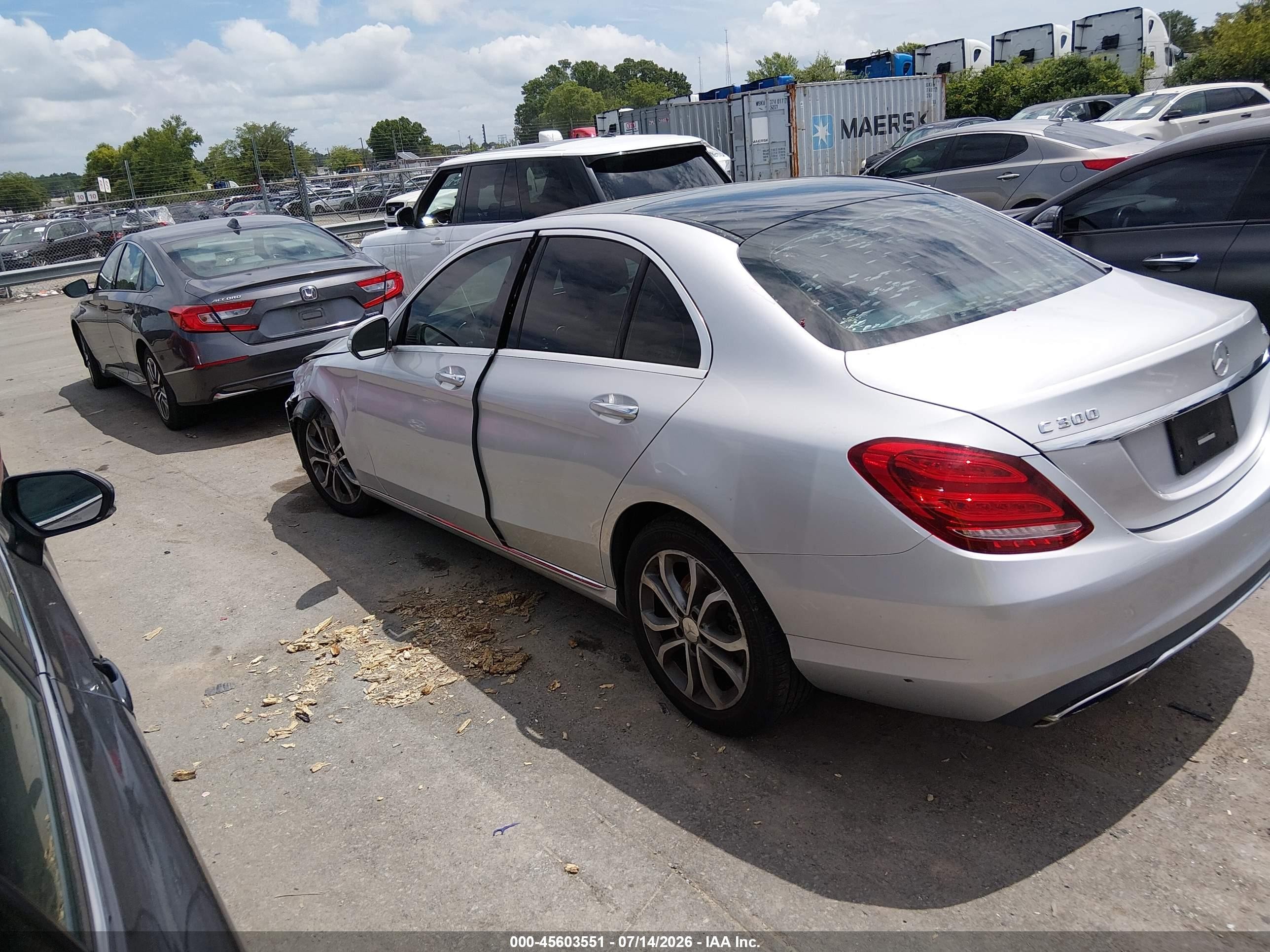 2015 Mercedes-benz C 300 4matic Silver vin: 55SWF4KB9FU026183