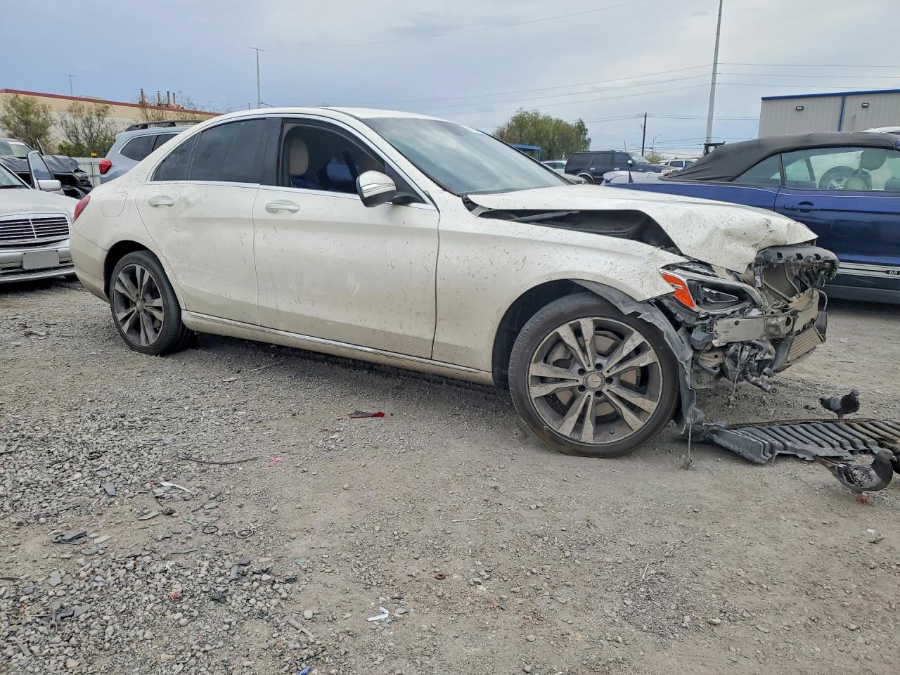 2015 Mercedes-benz C 300 4matic White vin: 55SWF4KB9FU031304