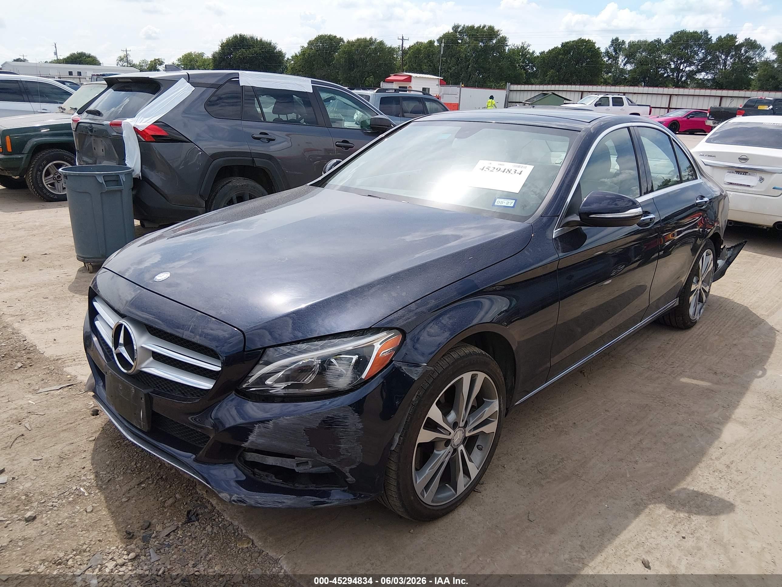 2015 Mercedes-benz C 300 4matic Blue vin: 55SWF4KB9FU031500