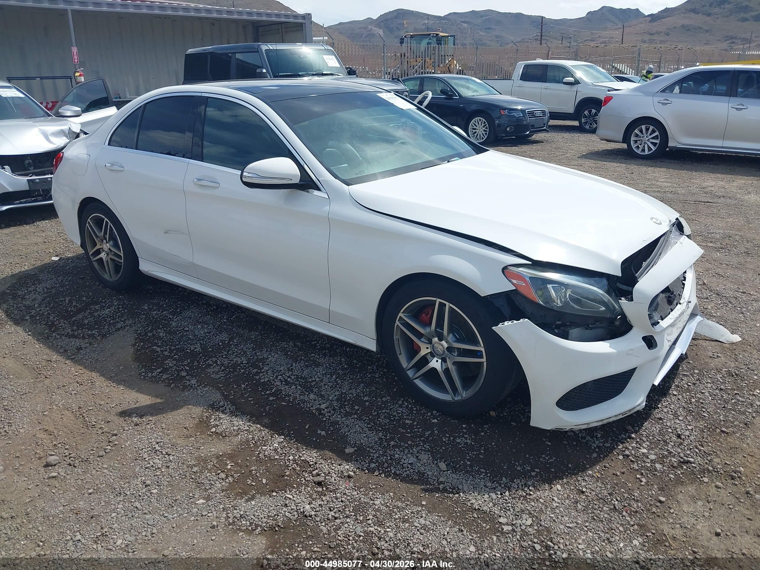 2015 Mercedes-benz C 300 Sport 4matic White vin: 55SWF4KB9FU032341
