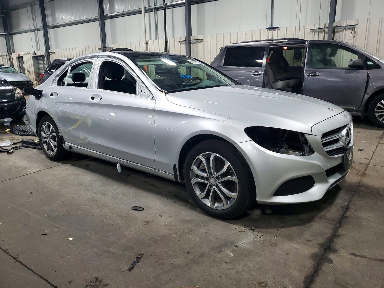 2015 Mercedes-benz C 300 4matic Silver vin: 55SWF4KB9FU037524