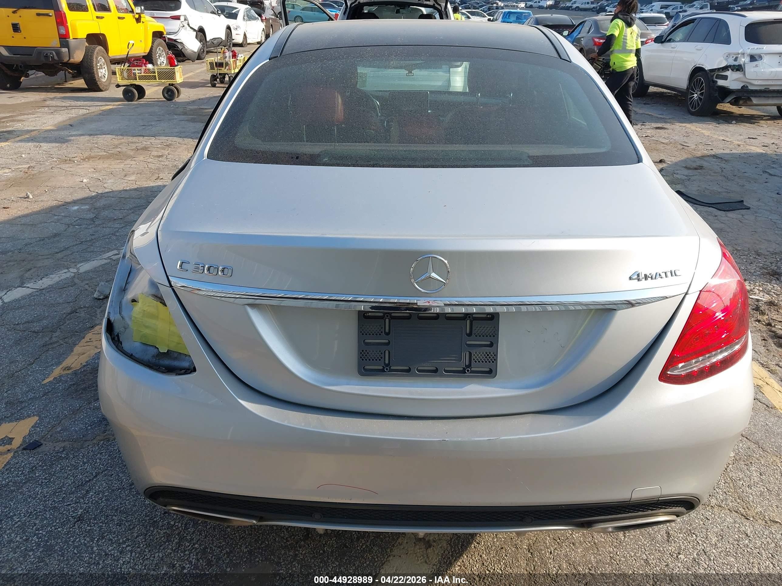 2015 Mercedes-benz C 300 Sport 4matic Silver vin: 55SWF4KB9FU058275