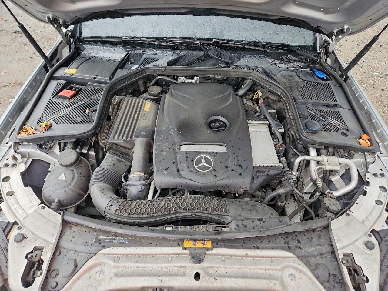 2015 Mercedes-benz C 300 4matic Silver vin: 55SWF4KB9FU060530