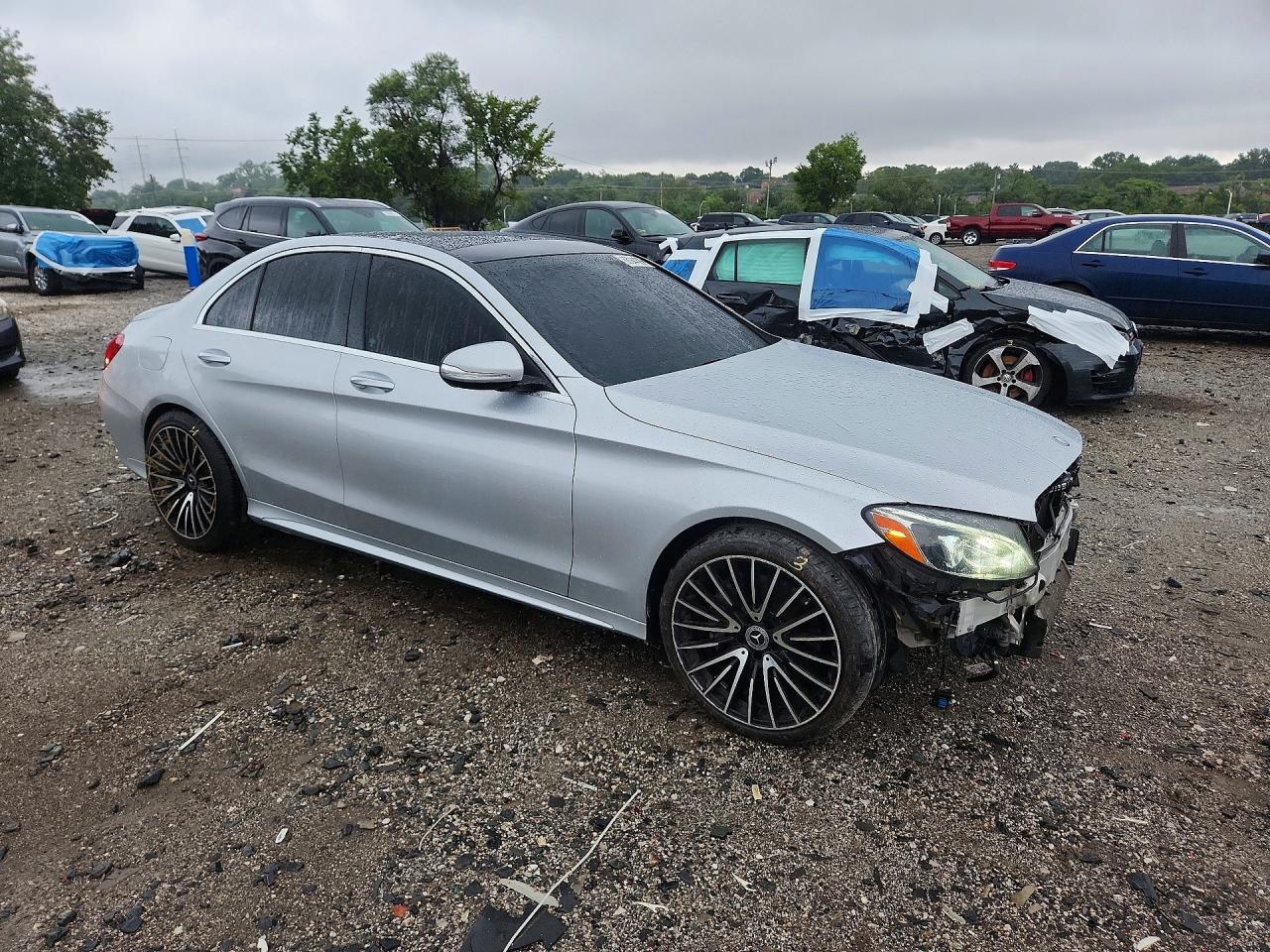 2015 Mercedes-benz C 300 4matic Silver vin: 55SWF4KB9FU060530