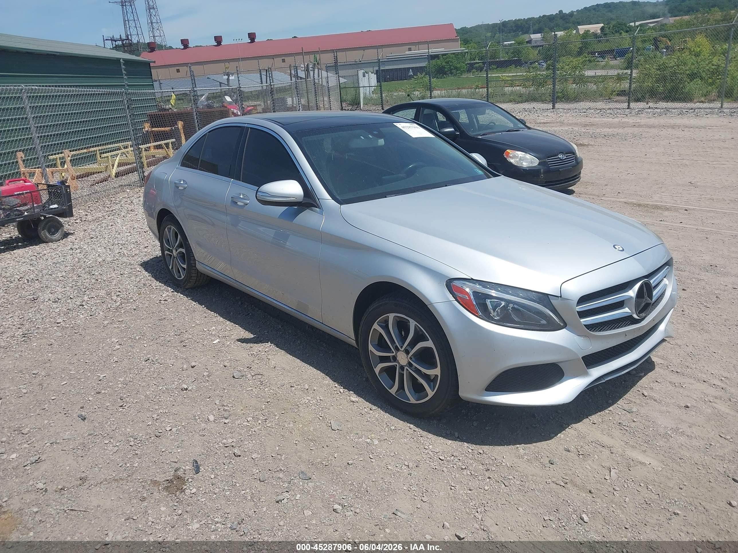 2015 Mercedes-benz C 300 4matic Silver vin: 55SWF4KB9FU072659