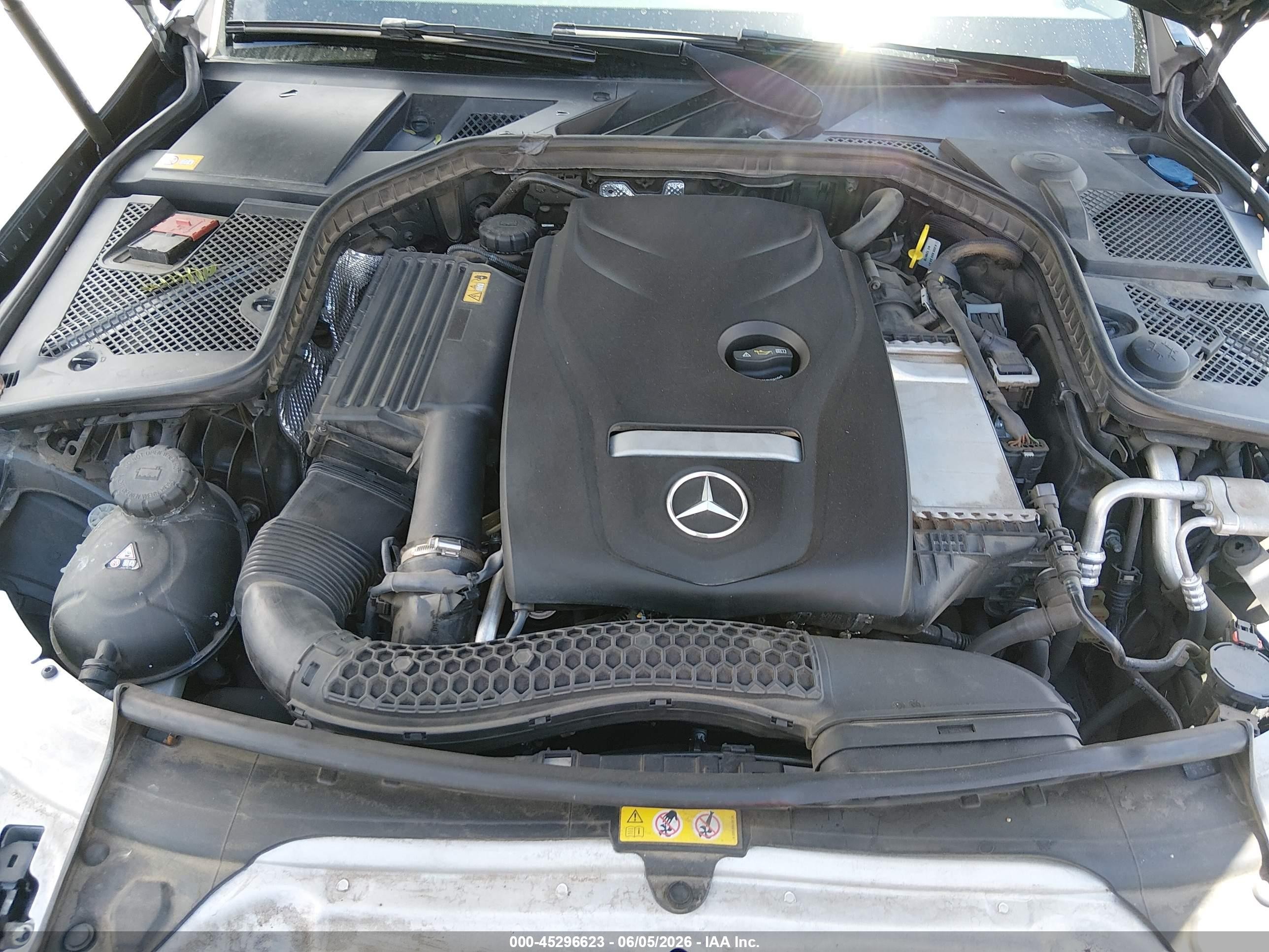 2015 Mercedes-benz C 300 Luxury 4matic Gray vin: 55SWF4KB9FU082785