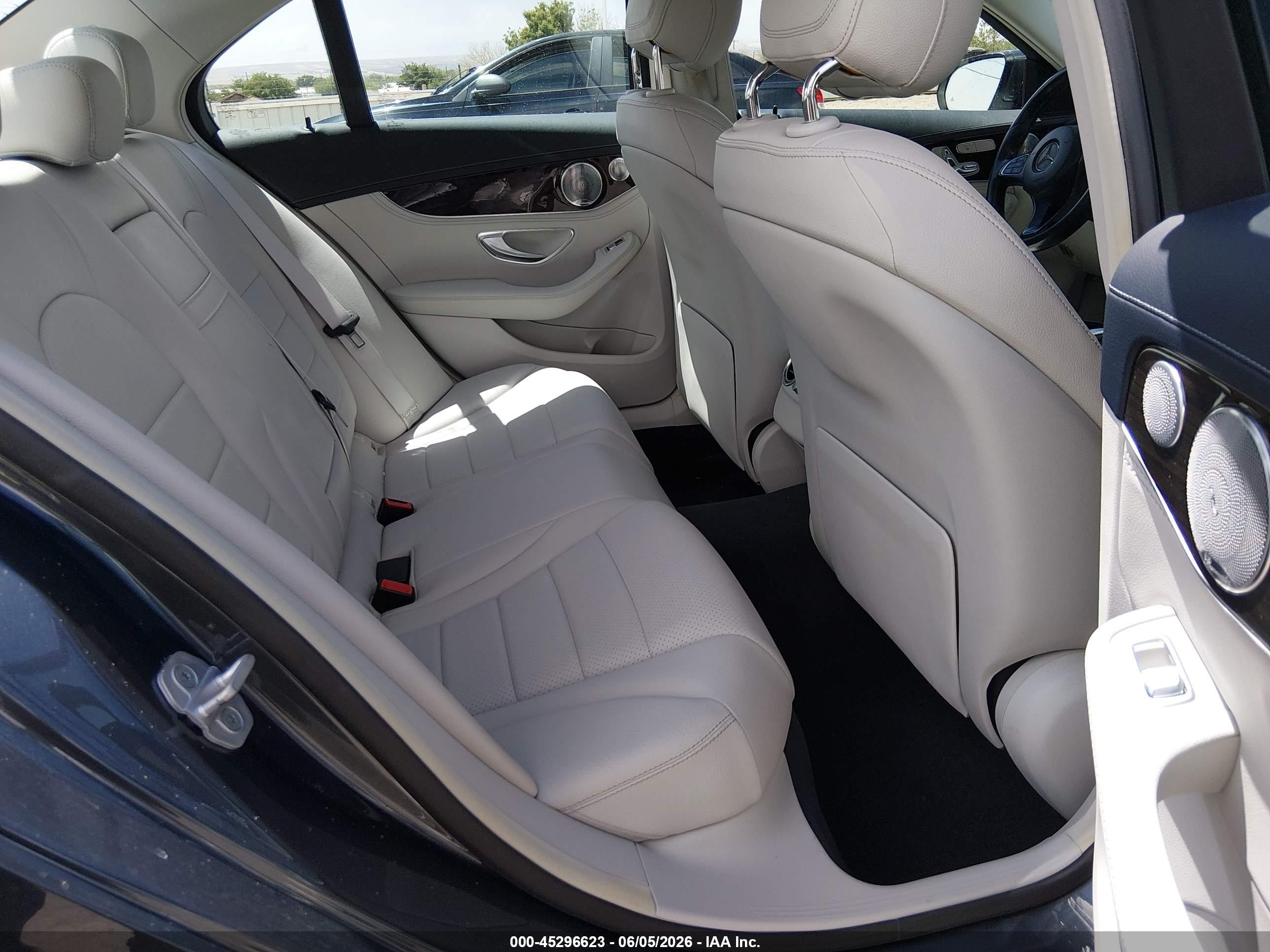 2015 Mercedes-benz C 300 Luxury 4matic Gray vin: 55SWF4KB9FU082785