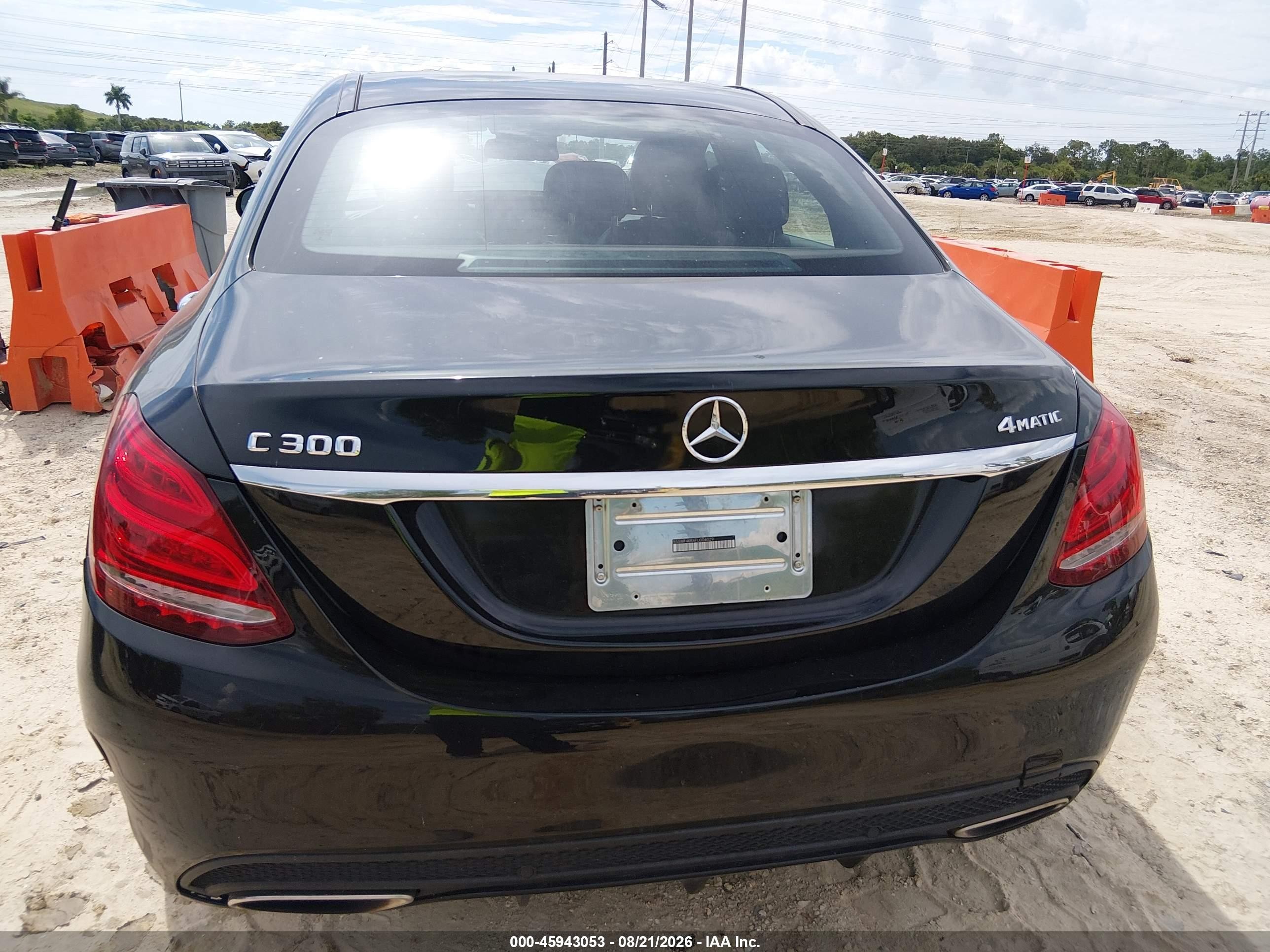 2015 Mercedes-benz C 300 Sport 4matic Black vin: 55SWF4KBXFU004029