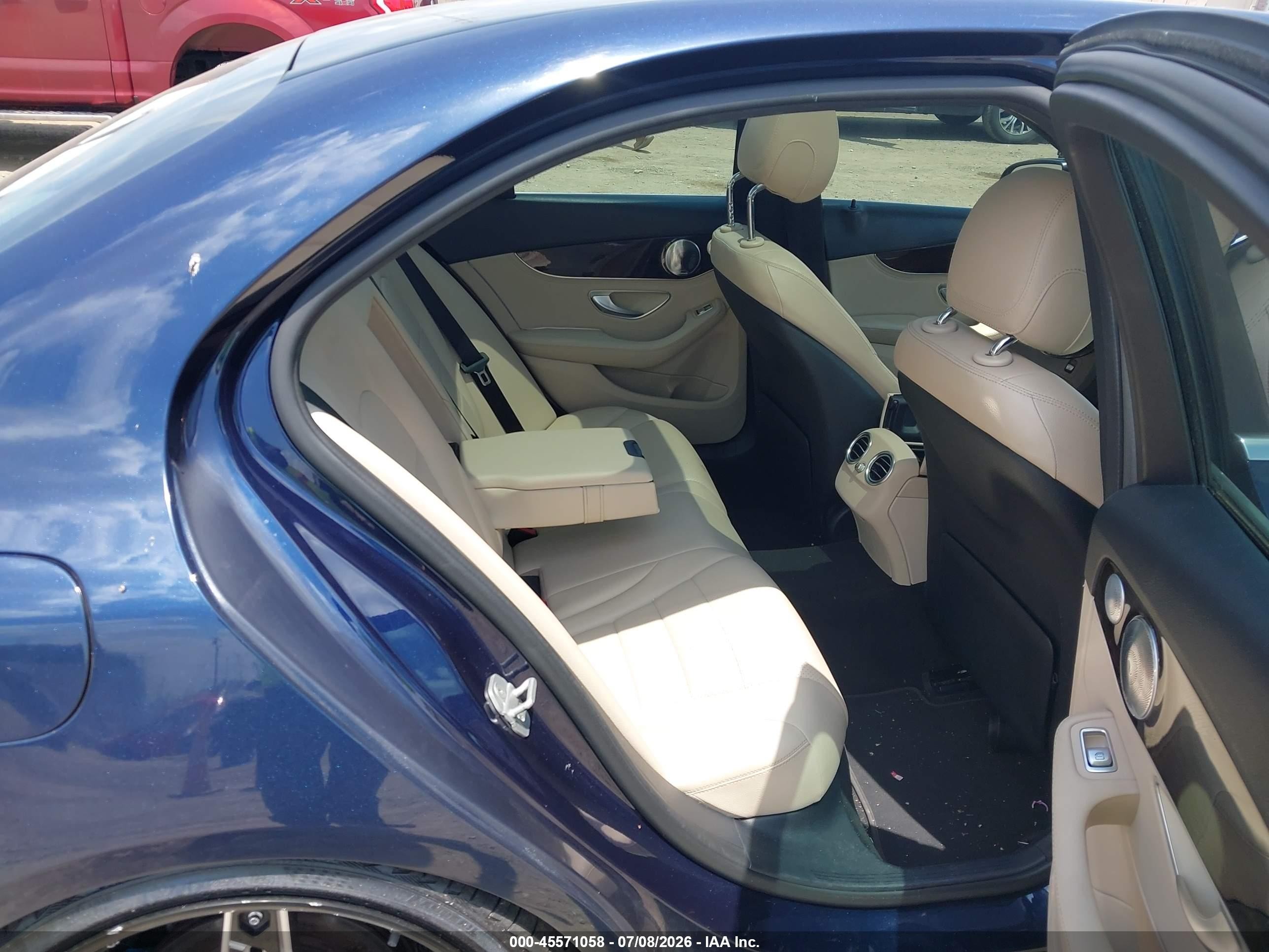 2015 Mercedes-benz C 300 4matic Blue vin: 55SWF4KBXFU008694