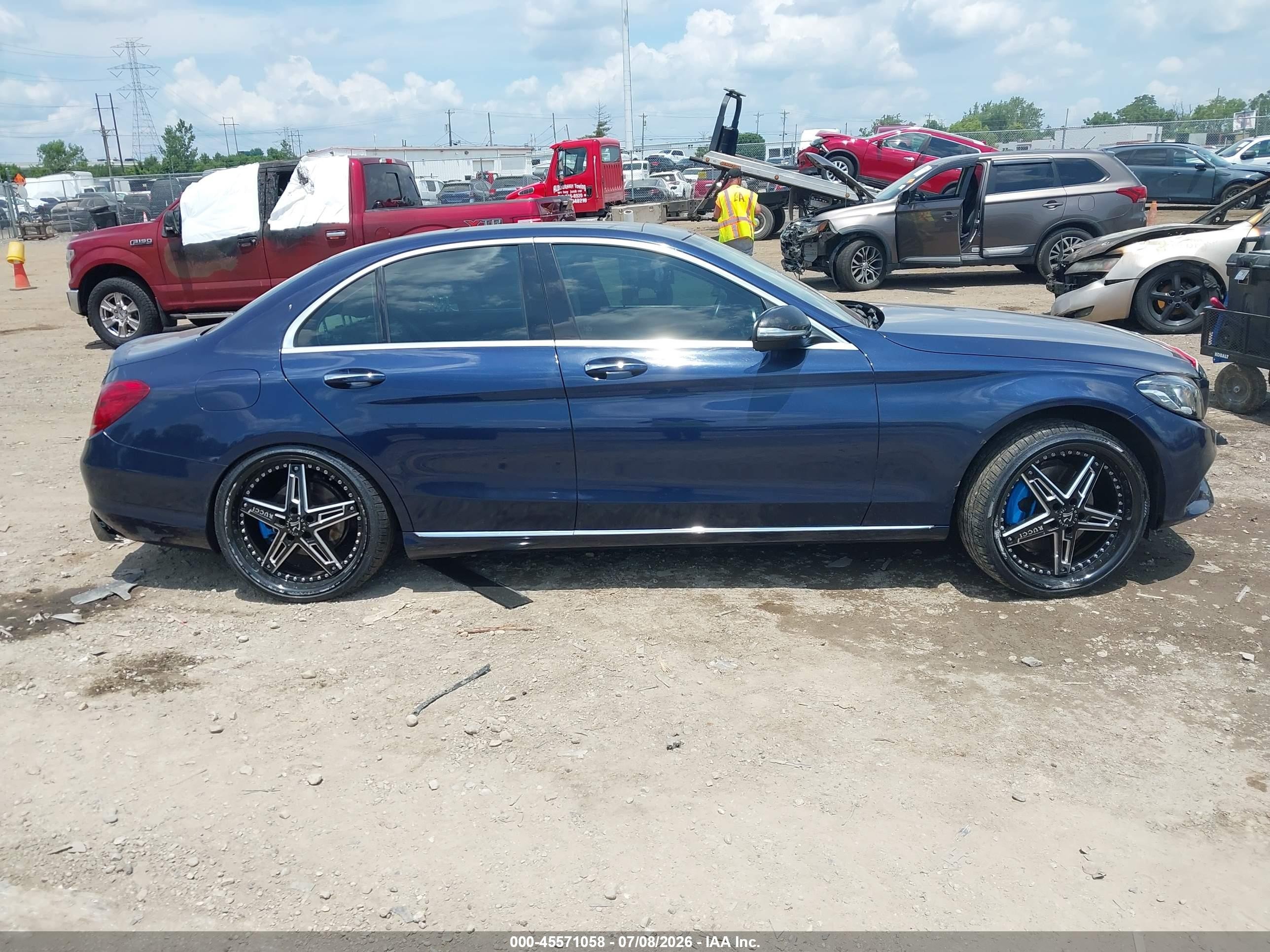 2015 Mercedes-benz C 300 4matic Blue vin: 55SWF4KBXFU008694