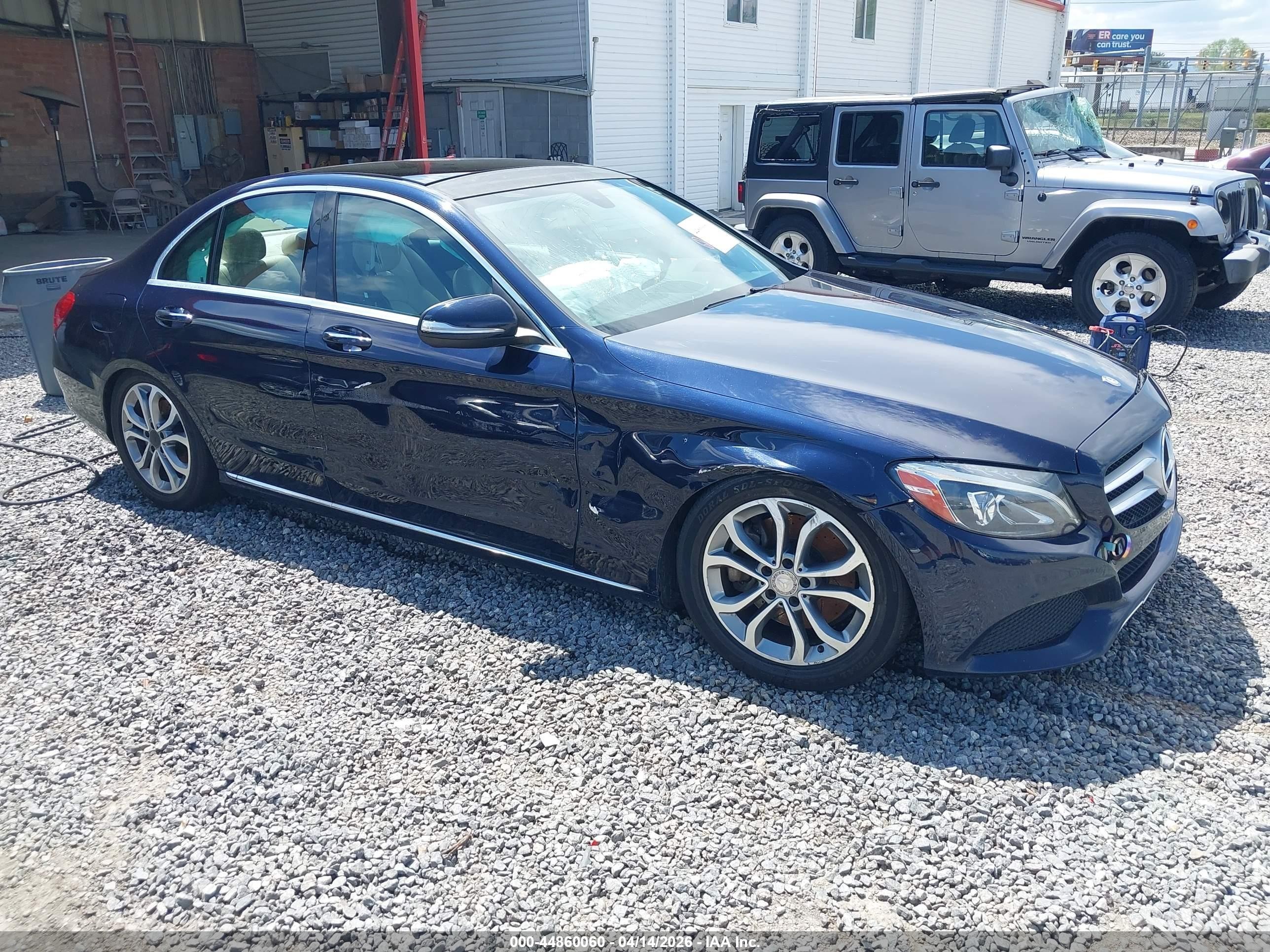 2015 Mercedes-benz C 300 4matic Blue vin: 55SWF4KBXFU012115