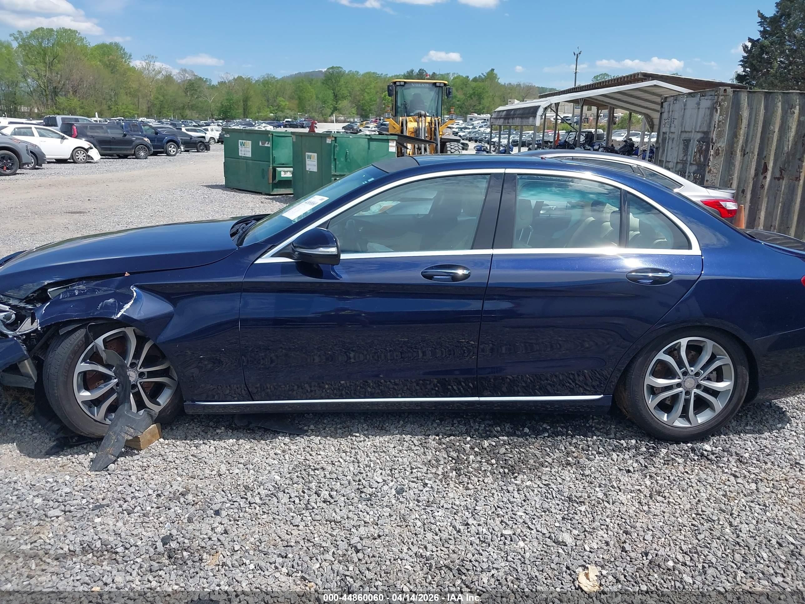 2015 Mercedes-benz C 300 4matic Blue vin: 55SWF4KBXFU012115