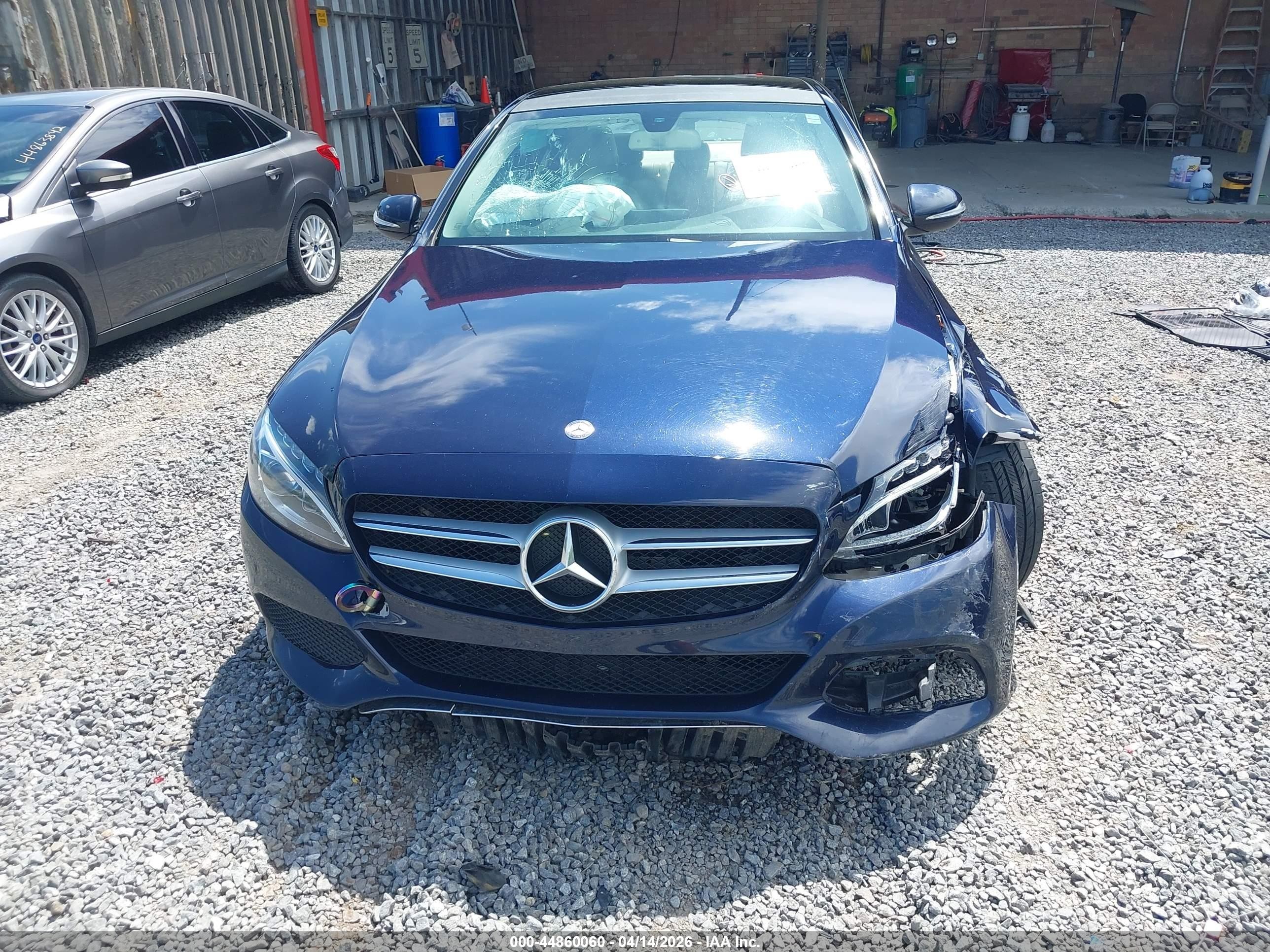 2015 Mercedes-benz C 300 4matic Blue vin: 55SWF4KBXFU012115