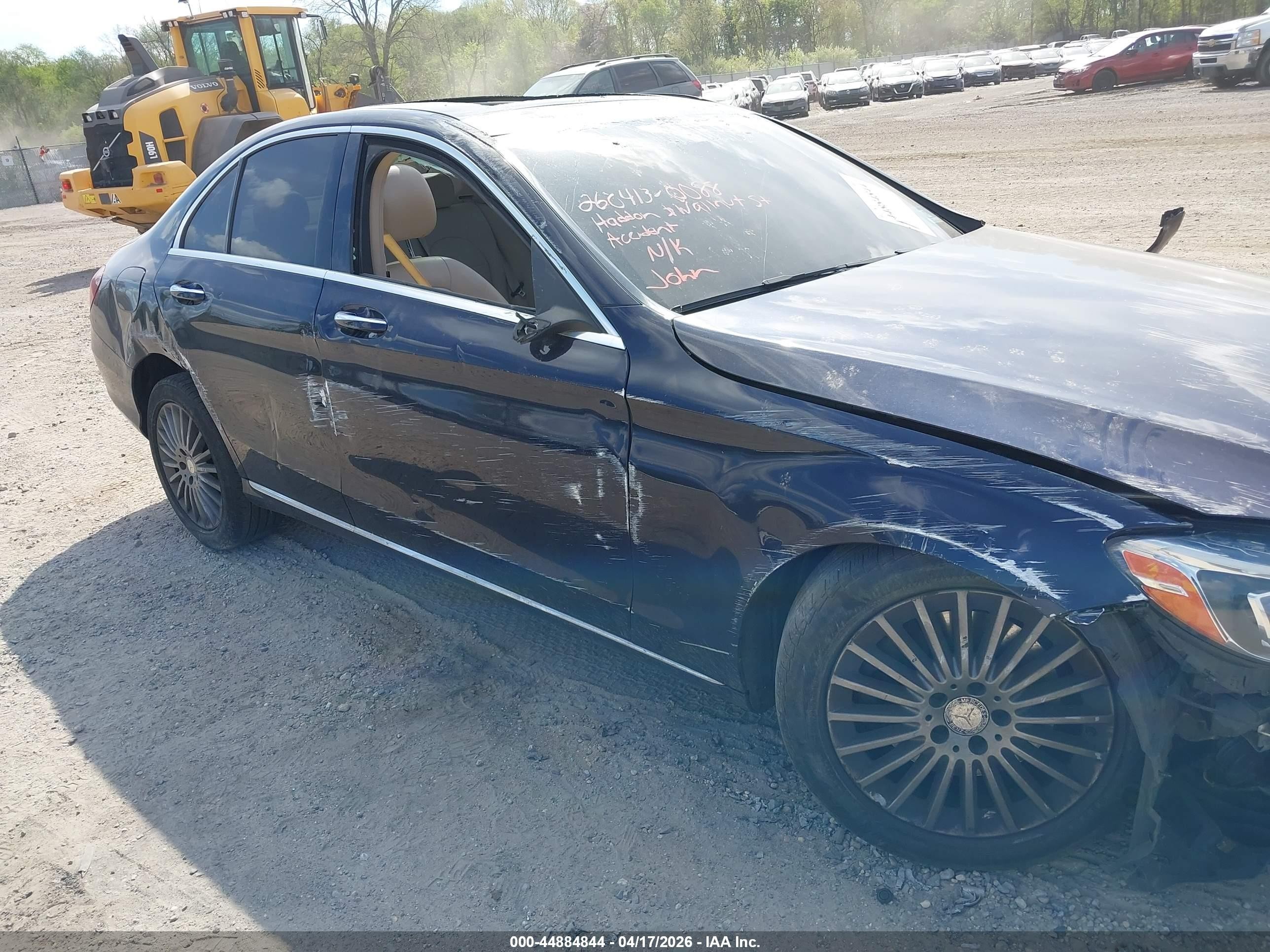 2015 Mercedes-benz C 300 Luxury 4matic Blue vin: 55SWF4KBXFU013328