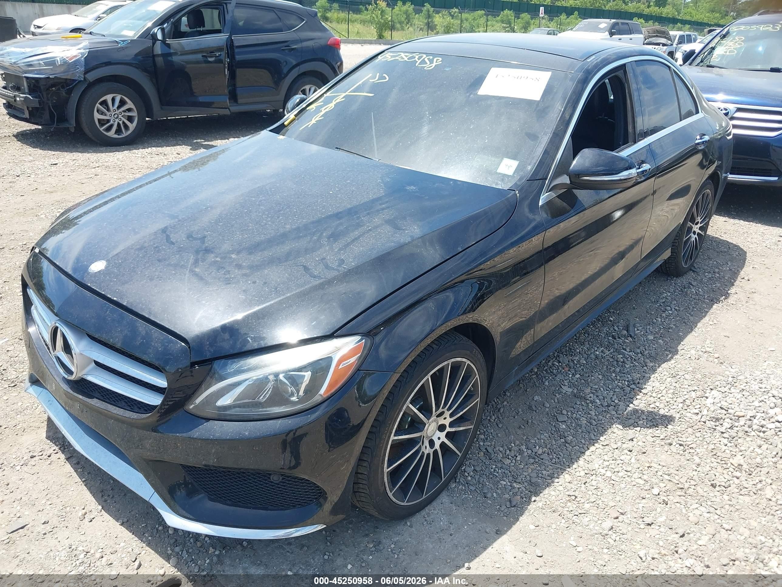 2015 Mercedes-benz C 300 4matic/luxury 4matic/sport 4matic Black vin: 55SWF4KBXFU024250