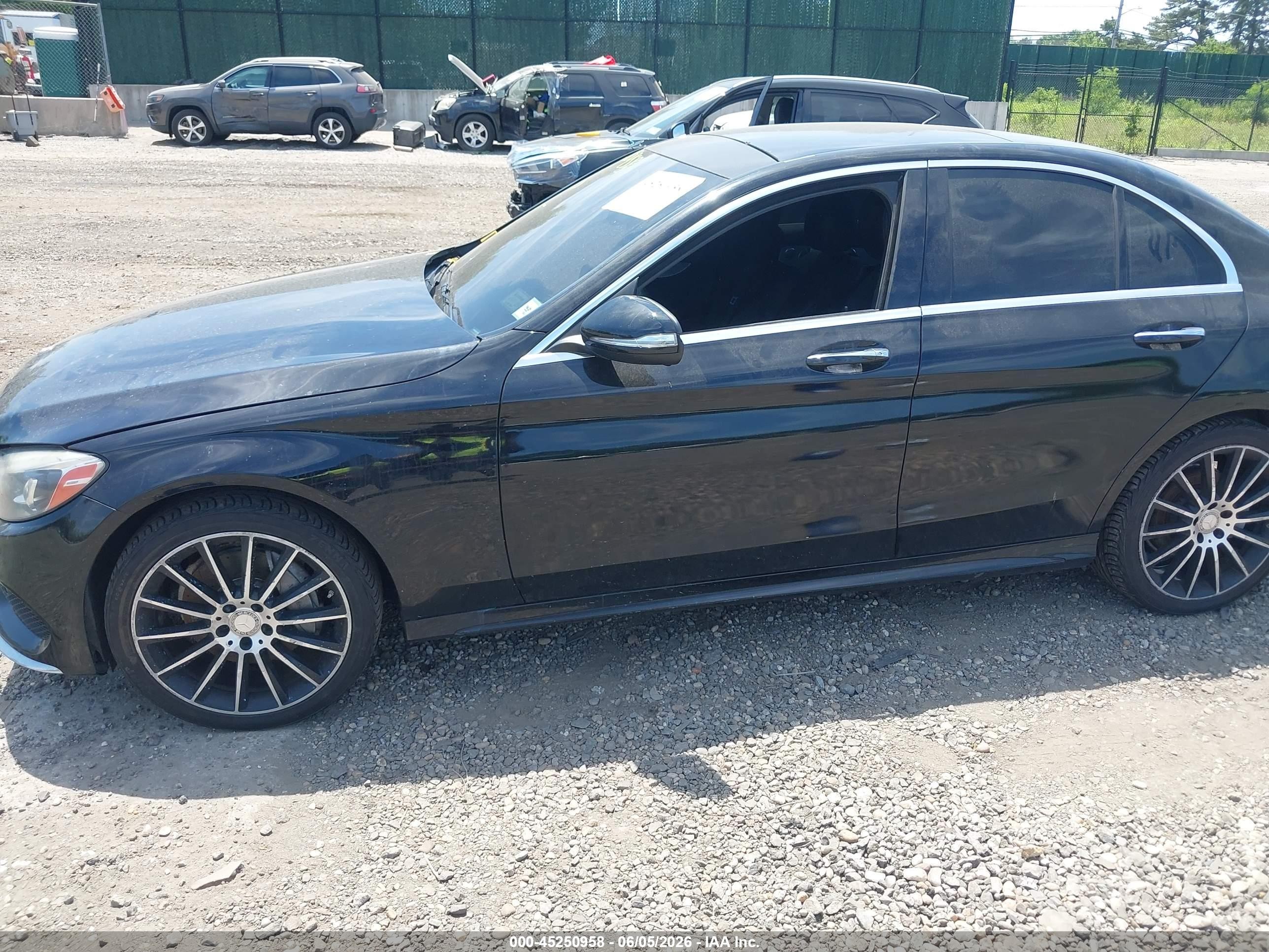 2015 Mercedes-benz C 300 4matic/luxury 4matic/sport 4matic Black vin: 55SWF4KBXFU024250
