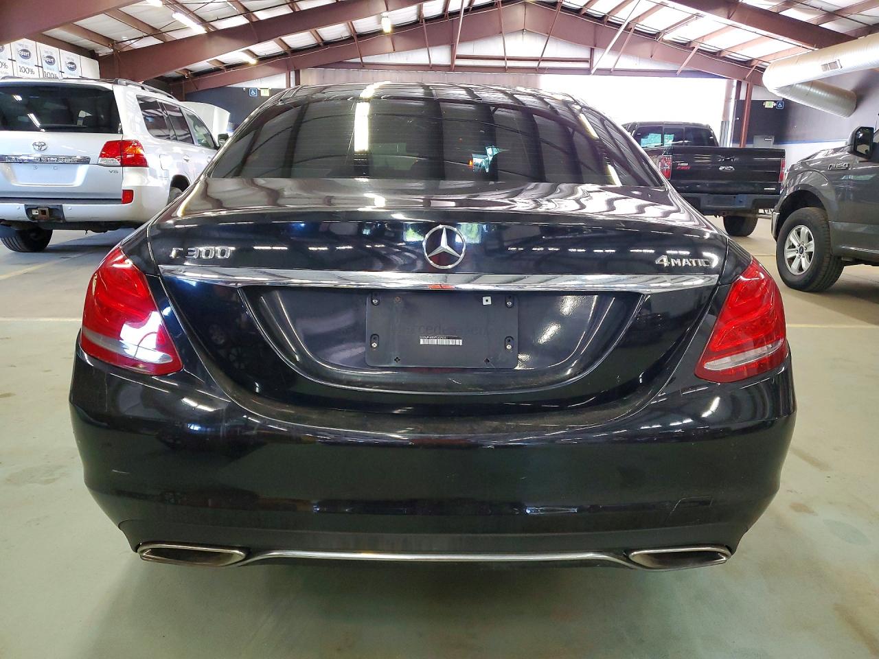 2015 Mercedes-benz C 300 4matic Black vin: 55SWF4KBXFU025351