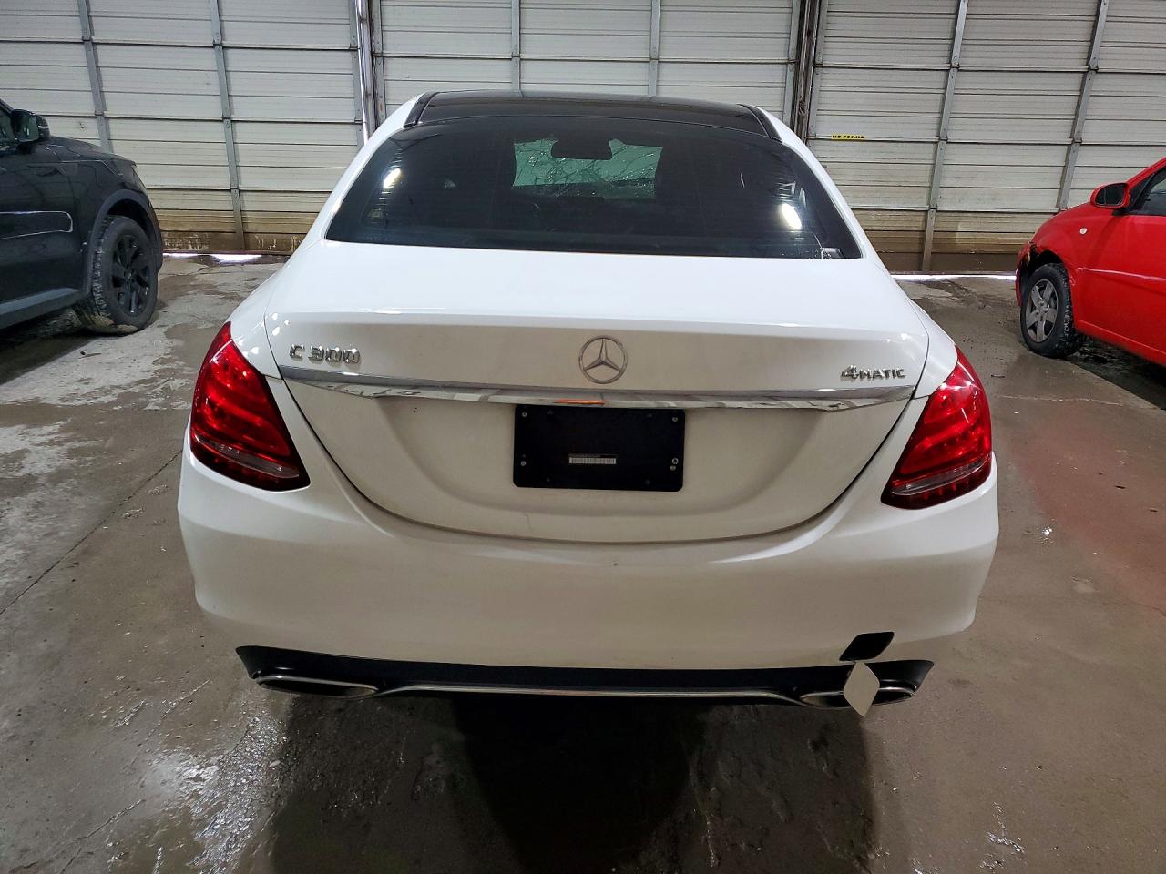 2015 Mercedes-benz C 300 4matic White vin: 55SWF4KBXFU026449