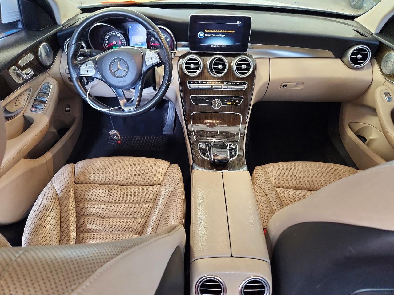 2015 Mercedes-benz C 300 4matic White vin: 55SWF4KBXFU029934