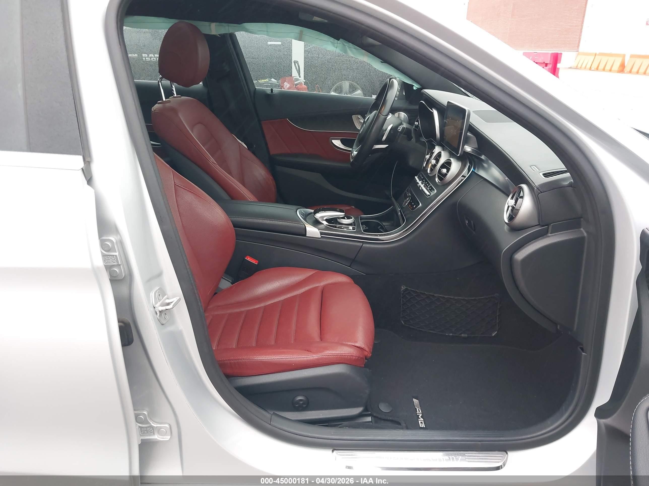 2015 Mercedes-benz C 300 Sport 4matic Silver vin: 55SWF4KBXFU030775