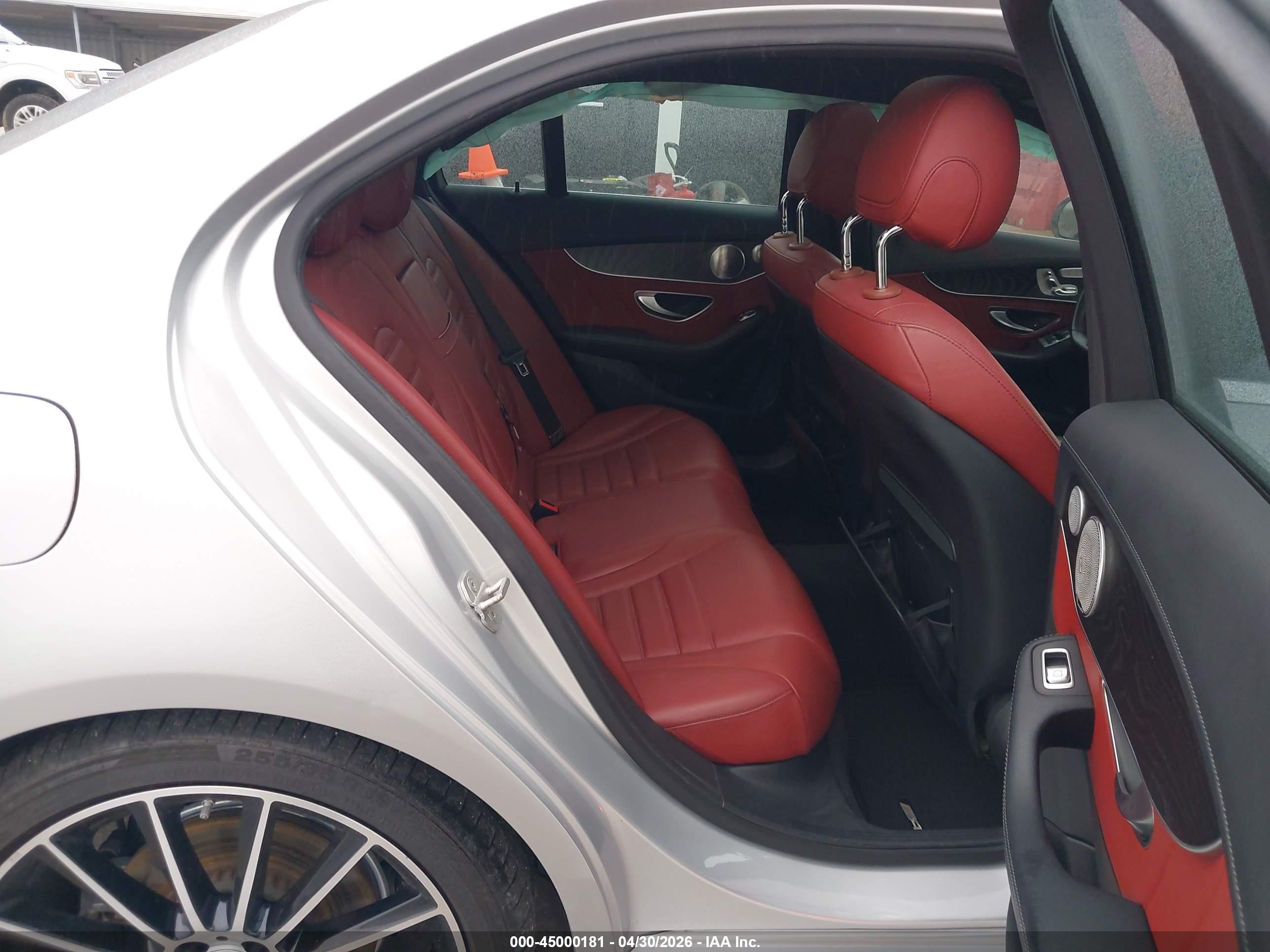 2015 Mercedes-benz C 300 Sport 4matic Silver vin: 55SWF4KBXFU030775