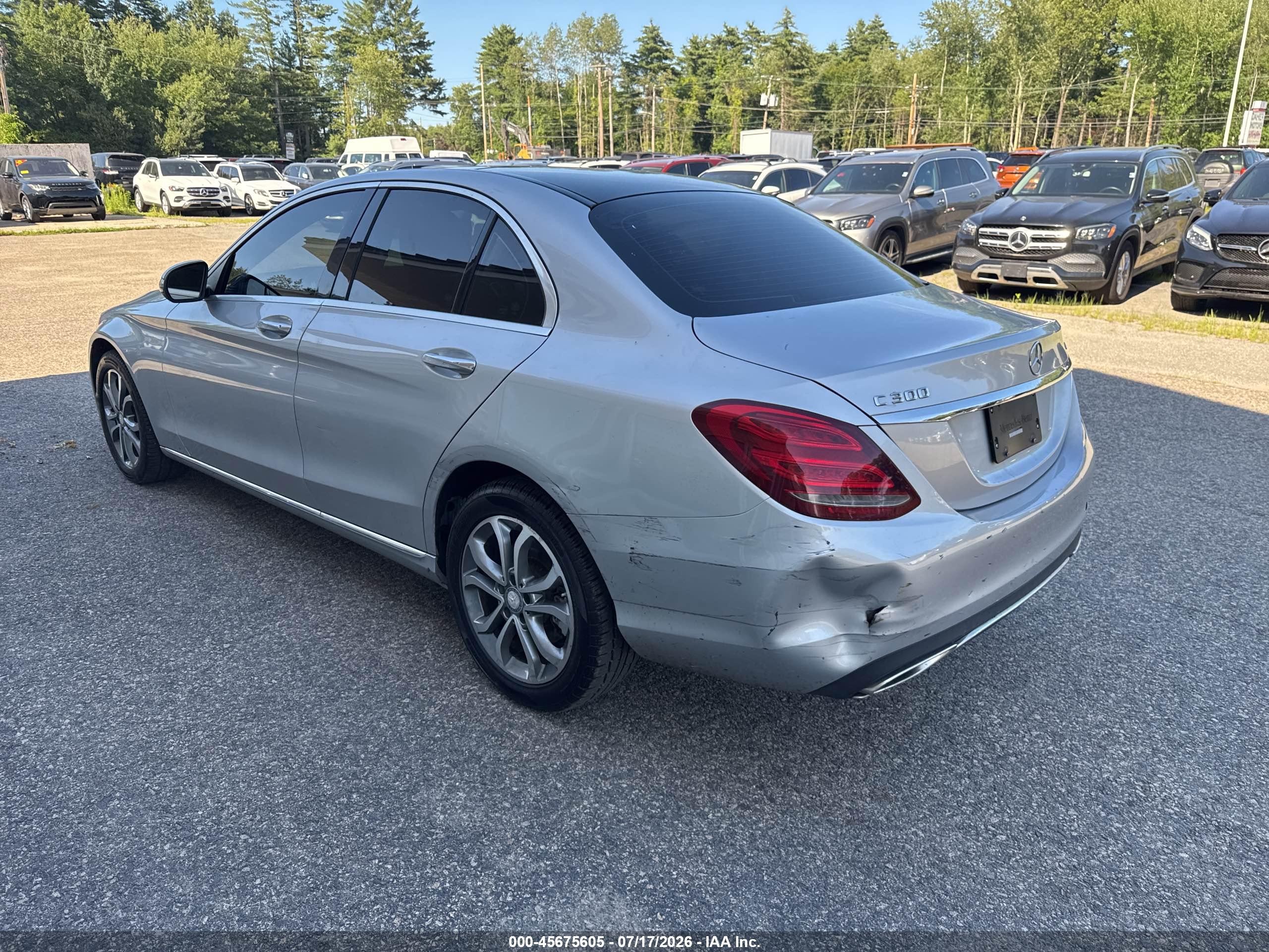 2015 Mercedes-benz C 300 4matic Серебряный vin: 55SWF4KBXFU034762