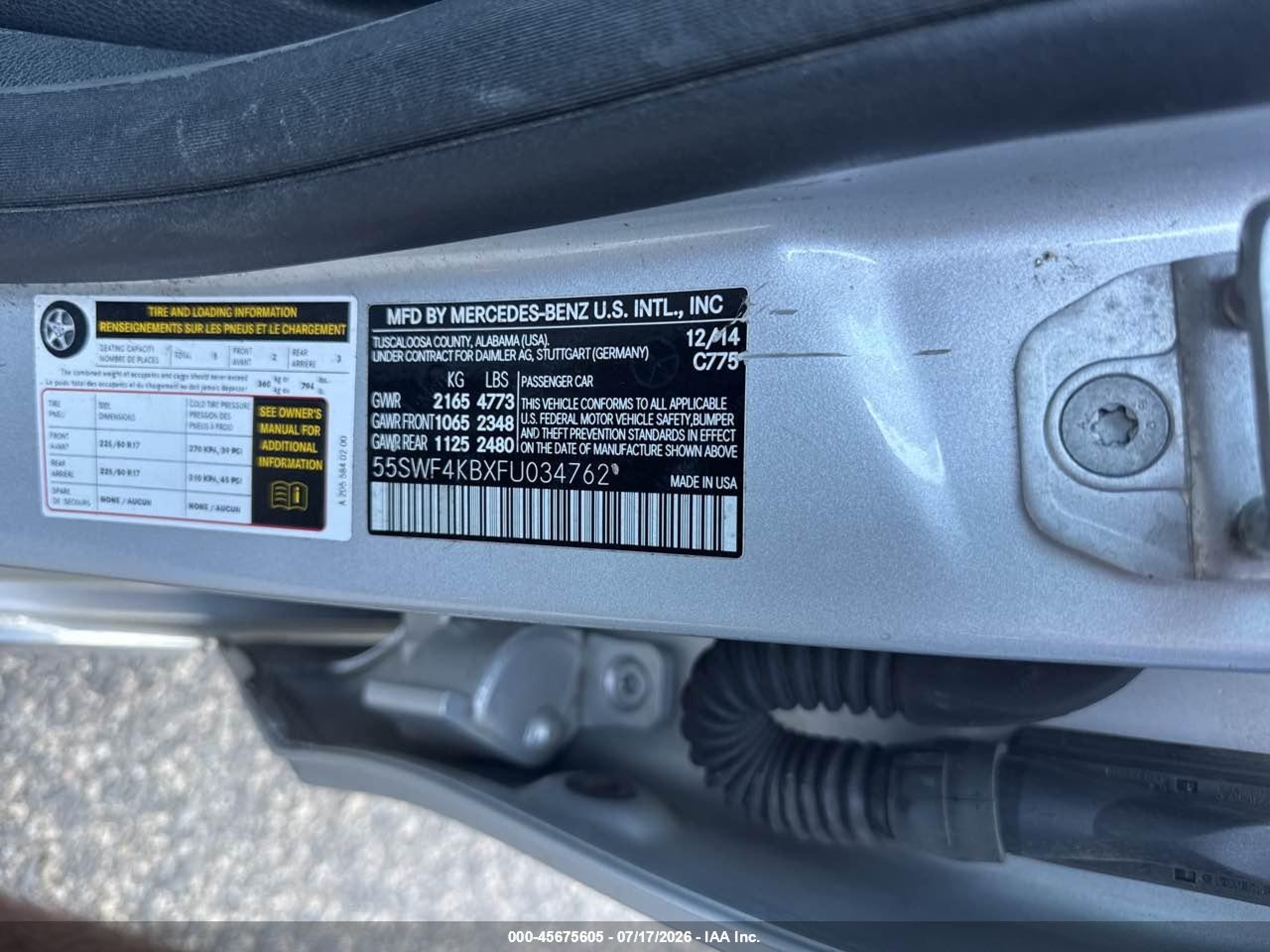 2015 Mercedes-benz C 300 4matic Серебряный vin: 55SWF4KBXFU034762