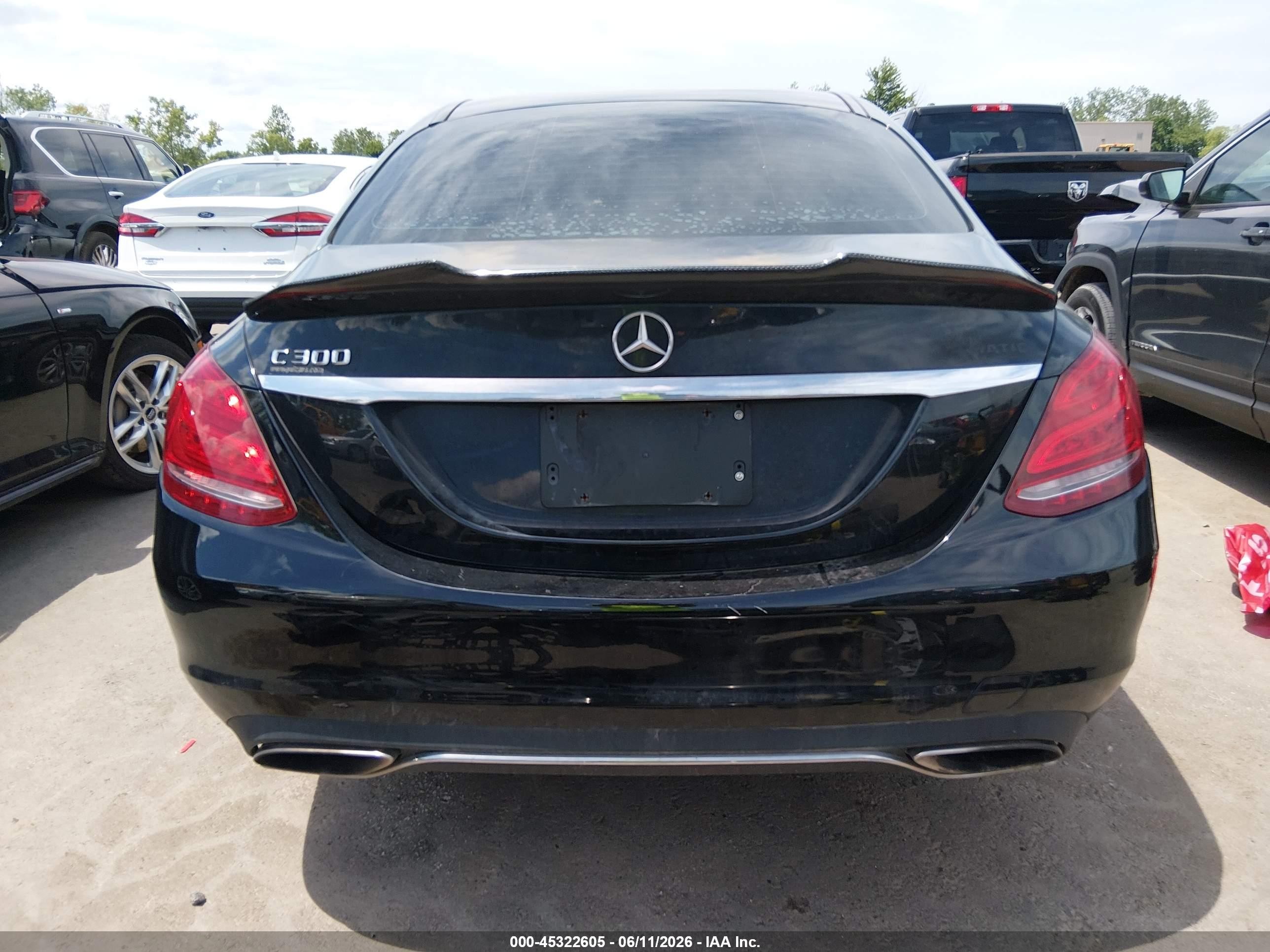2015 Mercedes-benz C 300 4matic Black vin: 55SWF4KBXFU035622