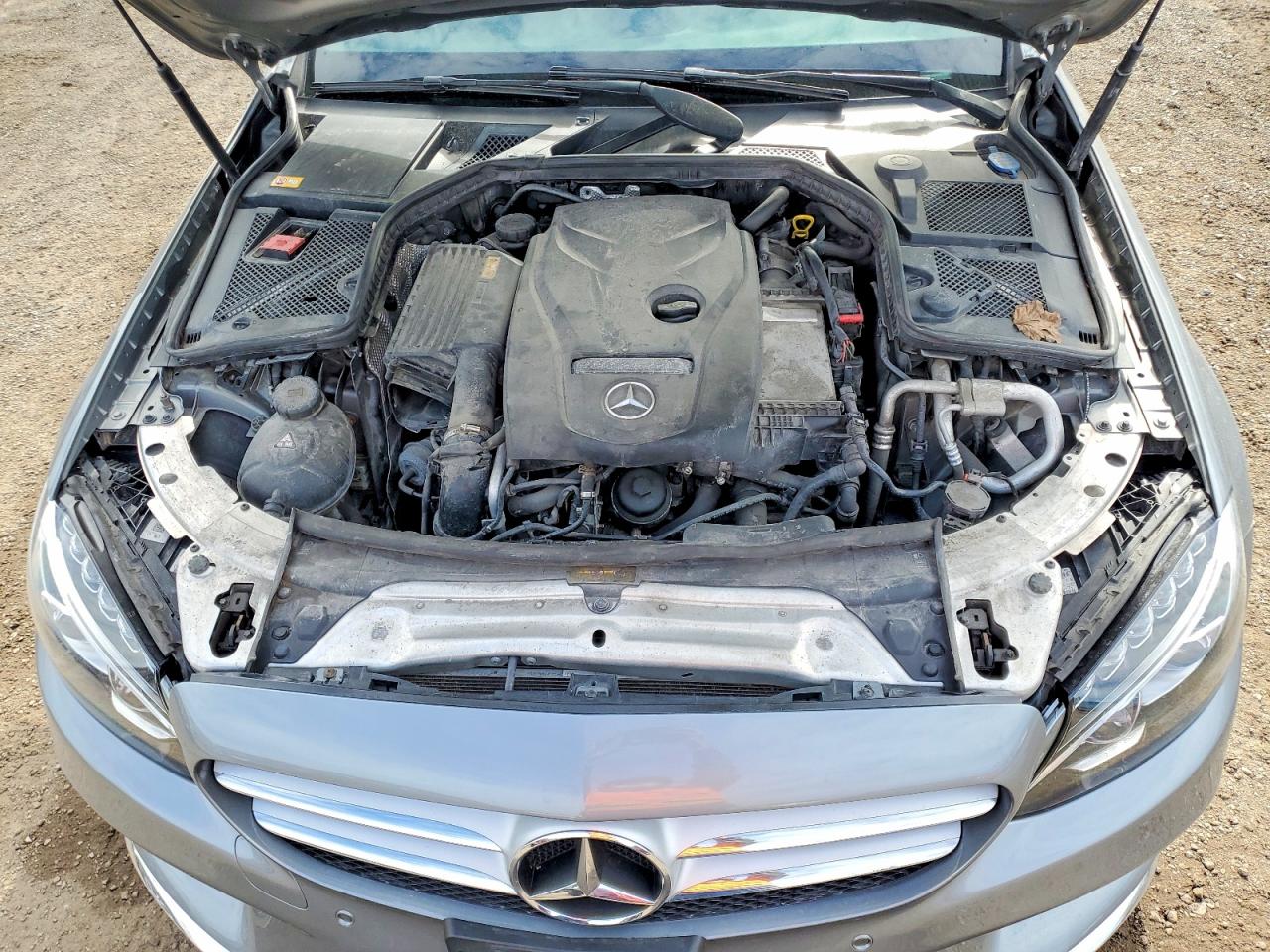 2015 Mercedes-benz C 300 4matic Silver vin: 55SWF4KBXFU041193