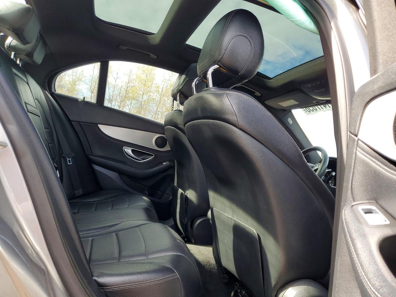 2015 Mercedes-benz C 300 4matic Silver vin: 55SWF4KBXFU041193