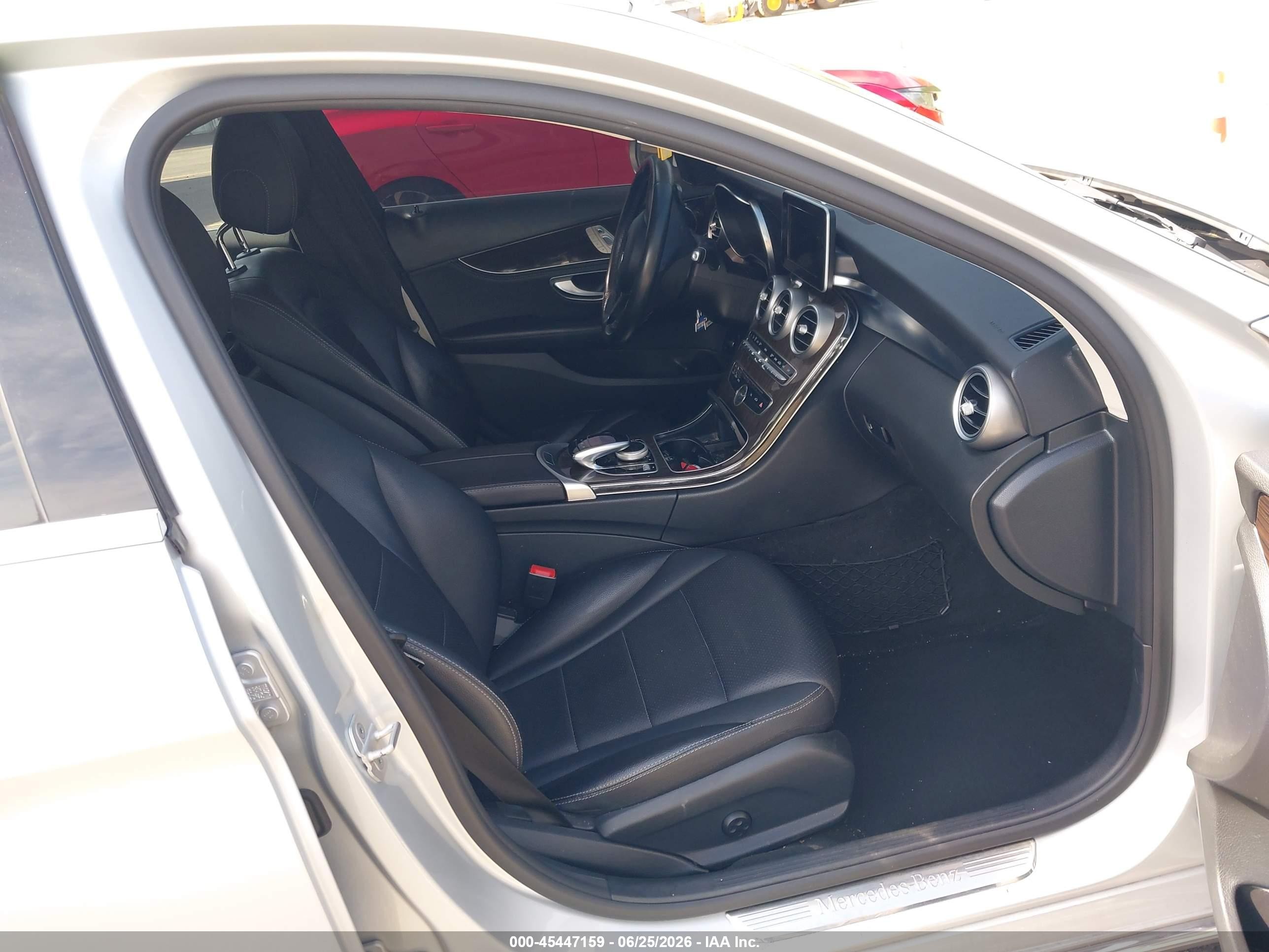 2015 Mercedes-benz C 300 4matic Silver vin: 55SWF4KBXFU051691