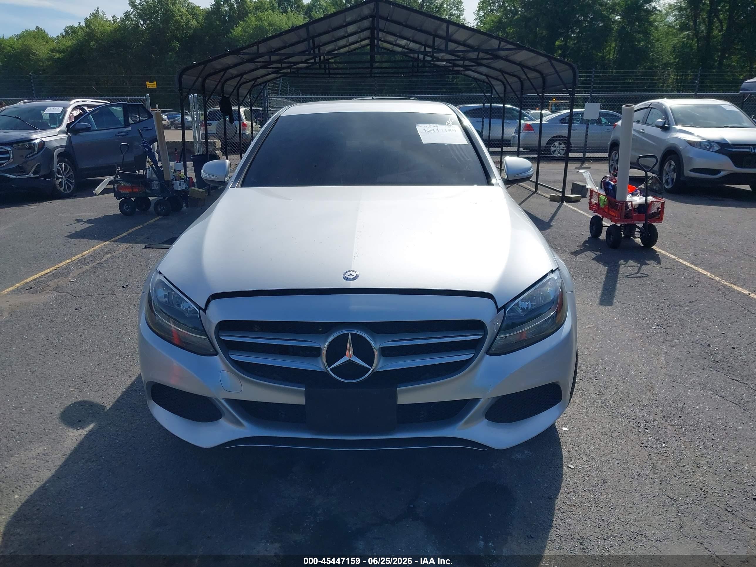 2015 Mercedes-benz C 300 4matic Silver vin: 55SWF4KBXFU051691