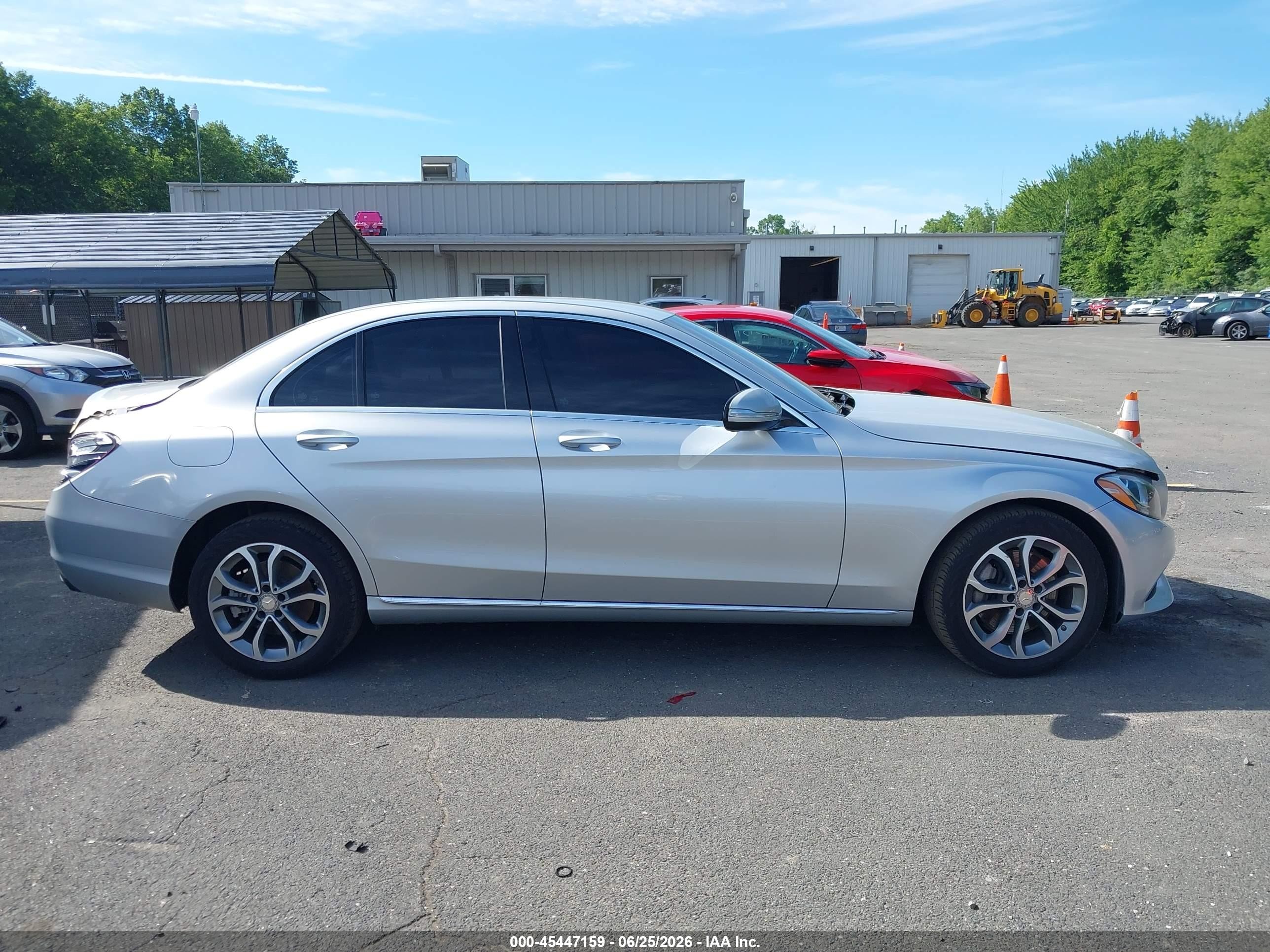 2015 Mercedes-benz C 300 4matic Silver vin: 55SWF4KBXFU051691
