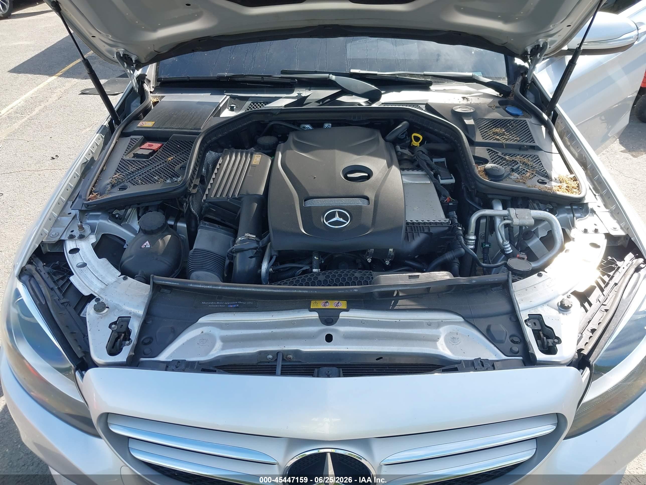 2015 Mercedes-benz C 300 4matic Silver vin: 55SWF4KBXFU051691