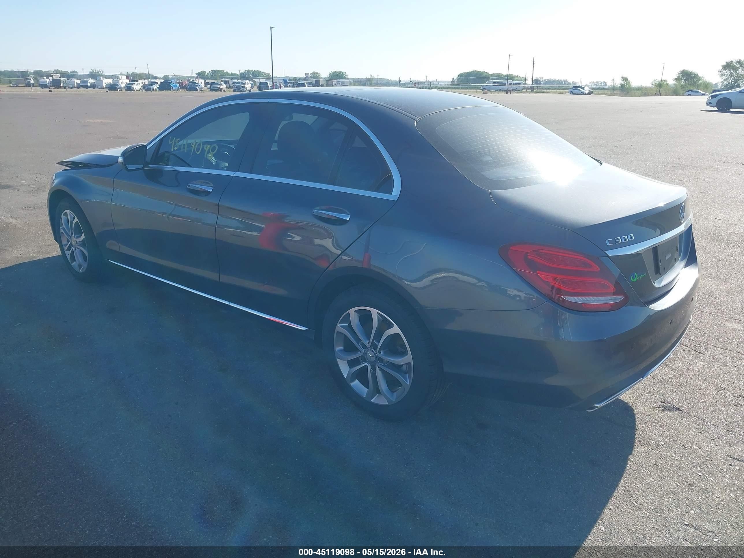 2015 Mercedes-benz C 300 4matic Серый vin: 55SWF4KBXFU058818