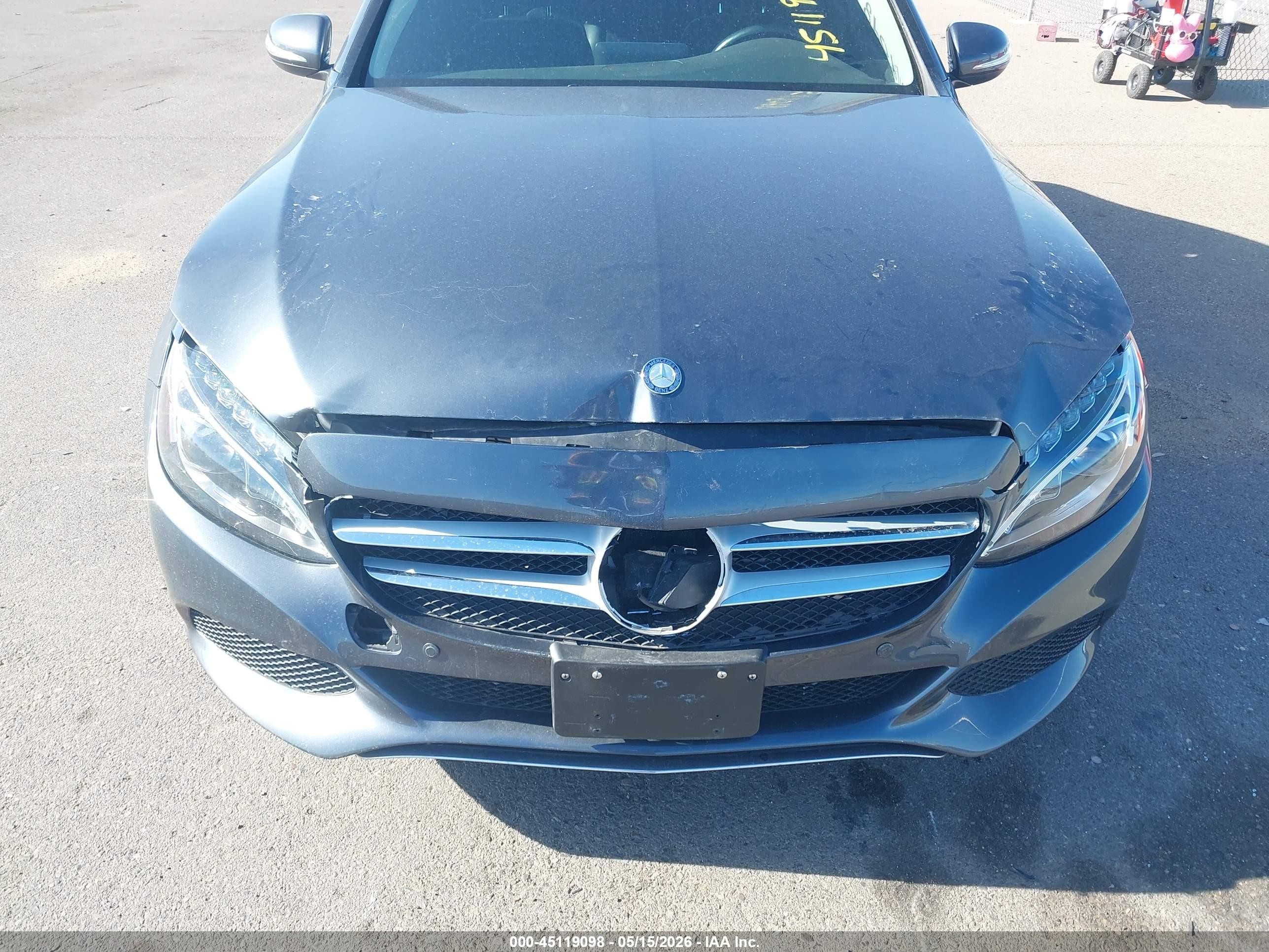 2015 Mercedes-benz C 300 4matic Серый vin: 55SWF4KBXFU058818