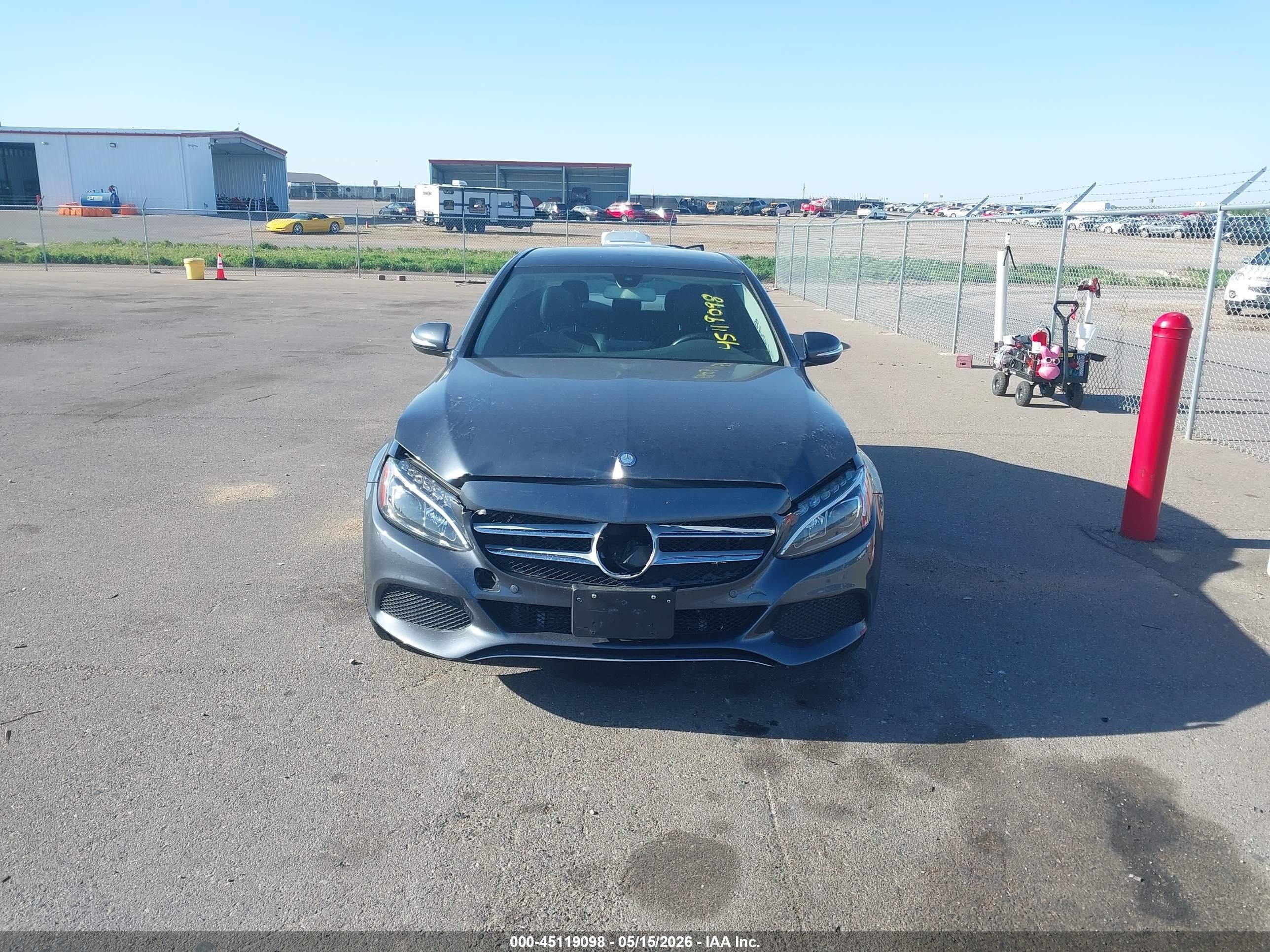 2015 Mercedes-benz C 300 4matic Серый vin: 55SWF4KBXFU058818